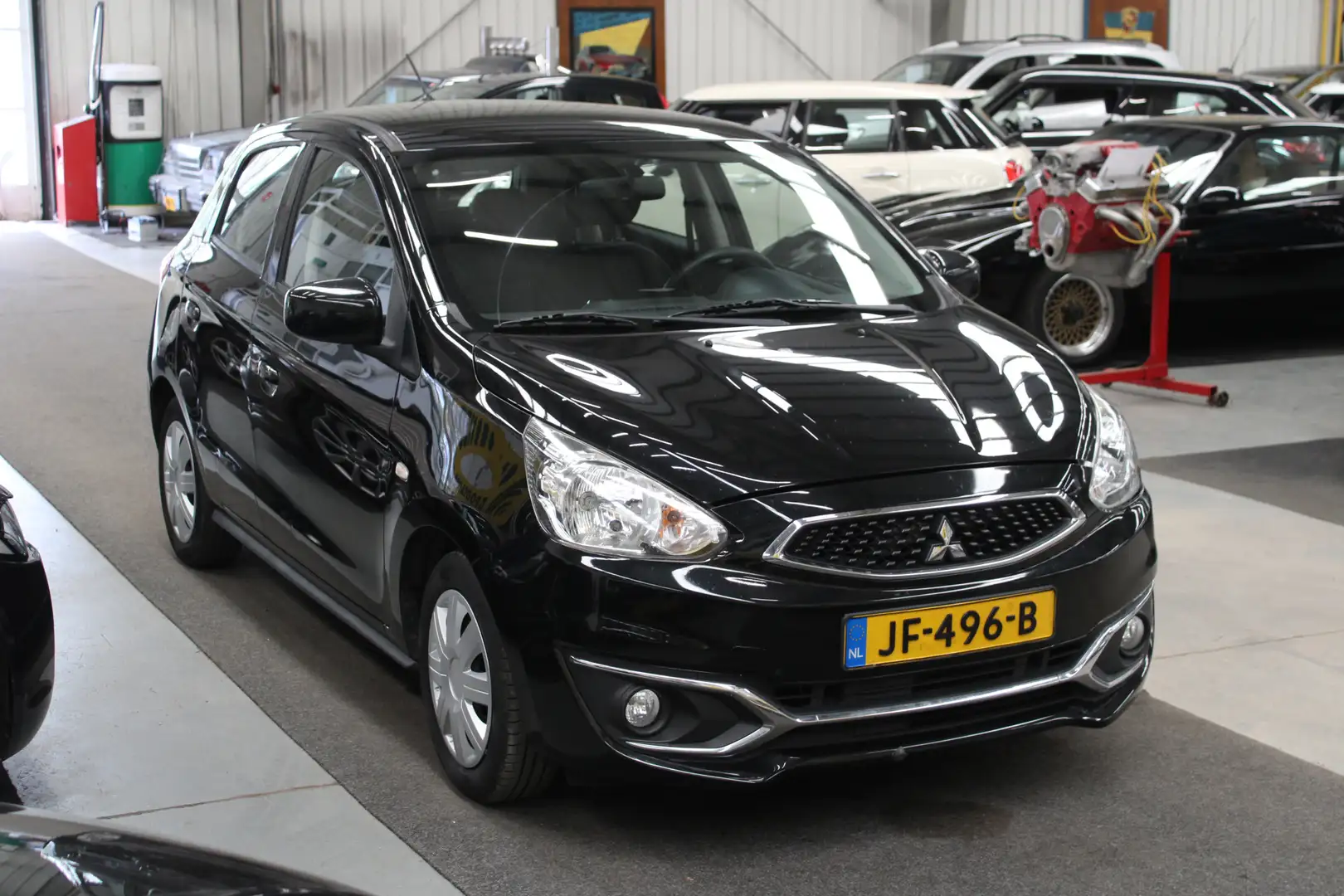 Mitsubishi Space Star 1.0 Cool+ Airco, Stuurbekrachtiging Zwart - 2