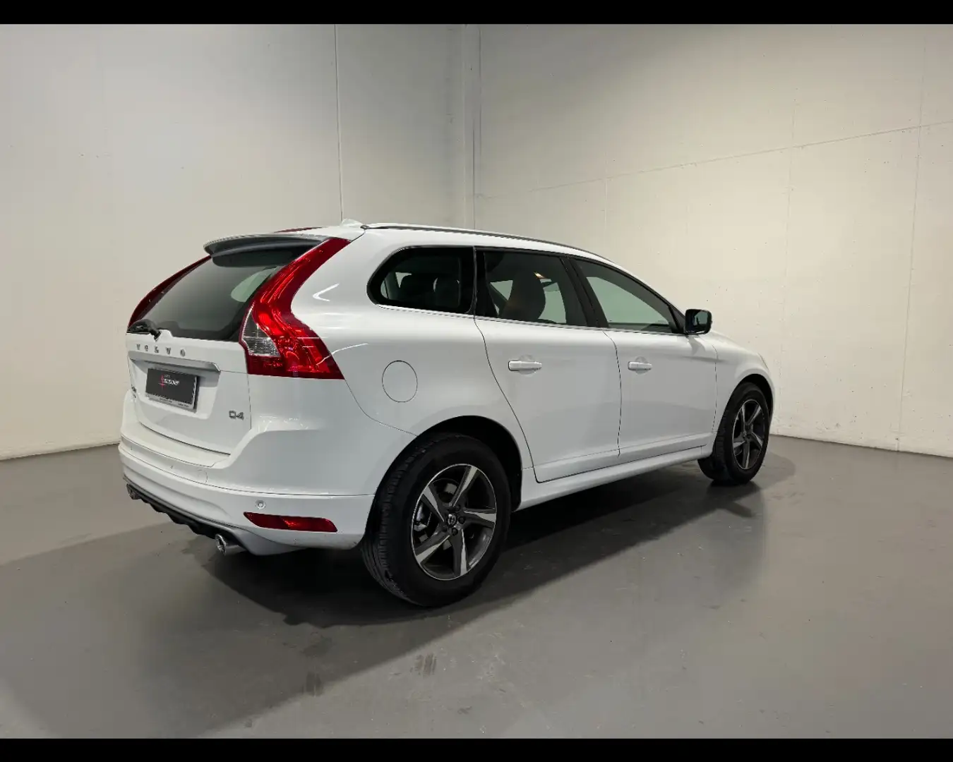 Volvo XC60 D4 GEARTRONIC R-DESIGN - 2