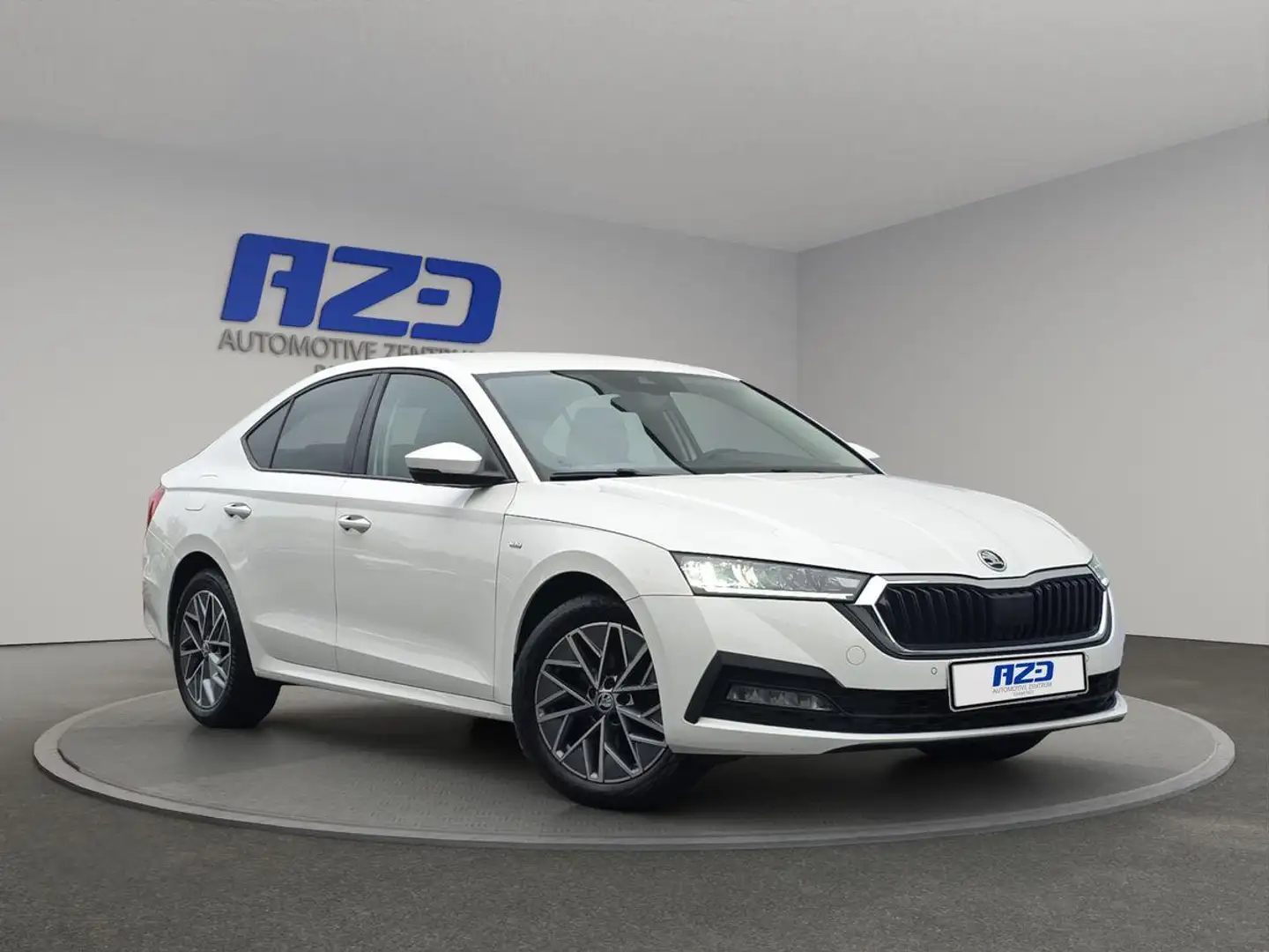 Skoda Octavia Tour 2.0 TDI DSG V-COCK ACC NAVI KEYLESS Blanc - 2