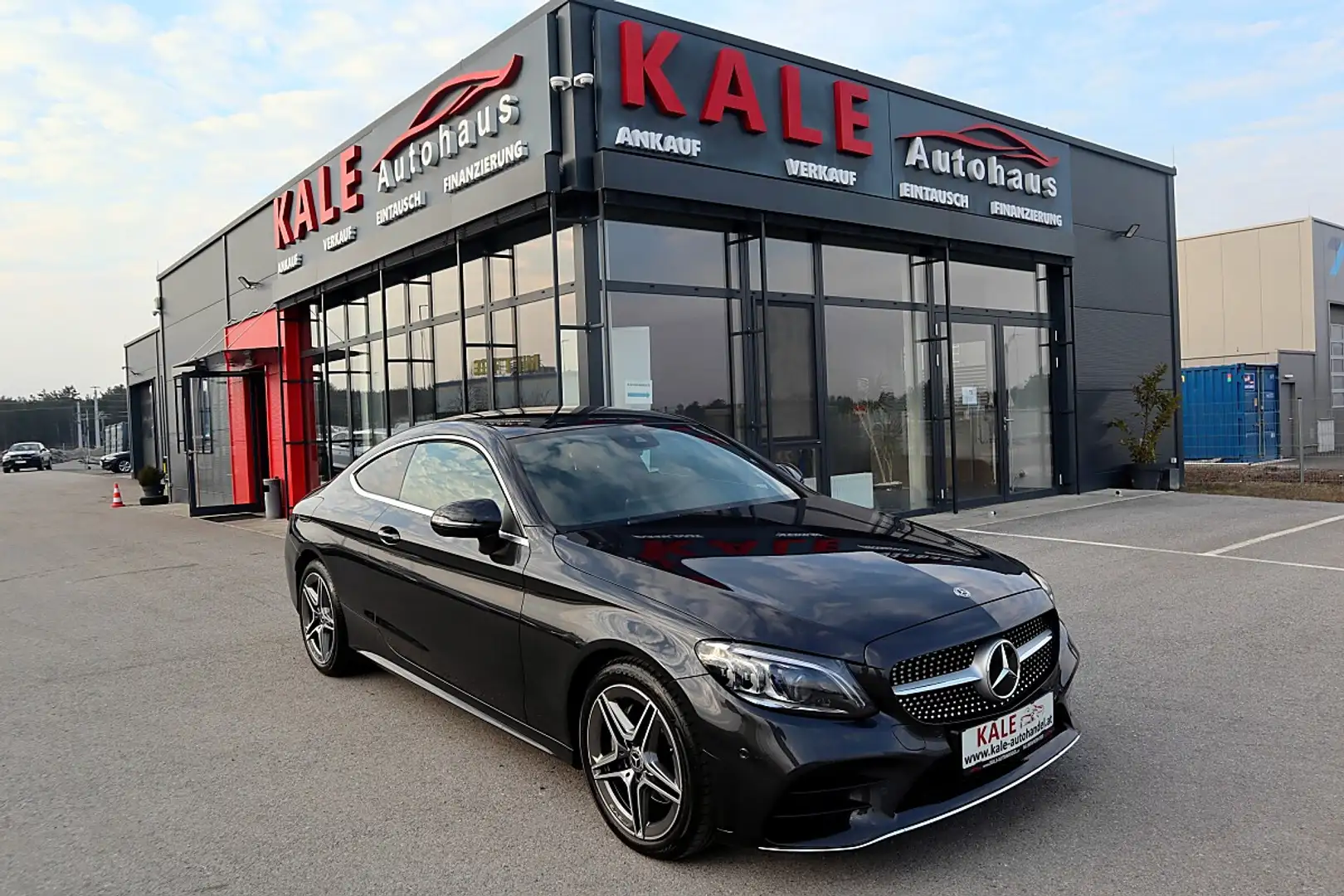 Mercedes-Benz C 220 d Coupe Aut. *AMG-Line*1.Besitz*Digital Cockpit* Grau - 1