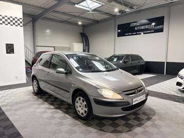 1.6 i 16V 110cv