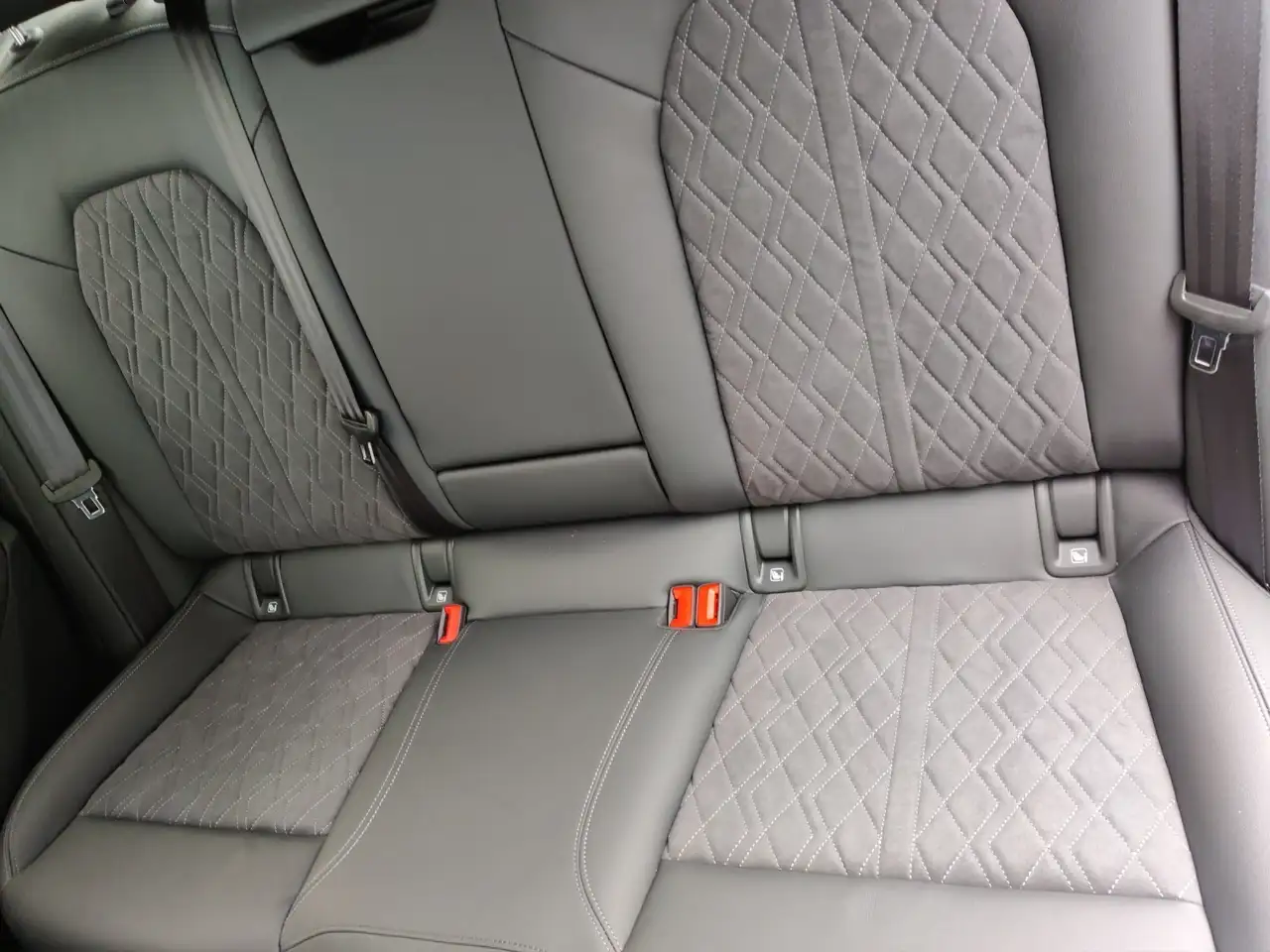Audi A6 Limousine TDI quattro 150 kW S tronic NAVI ALU 12