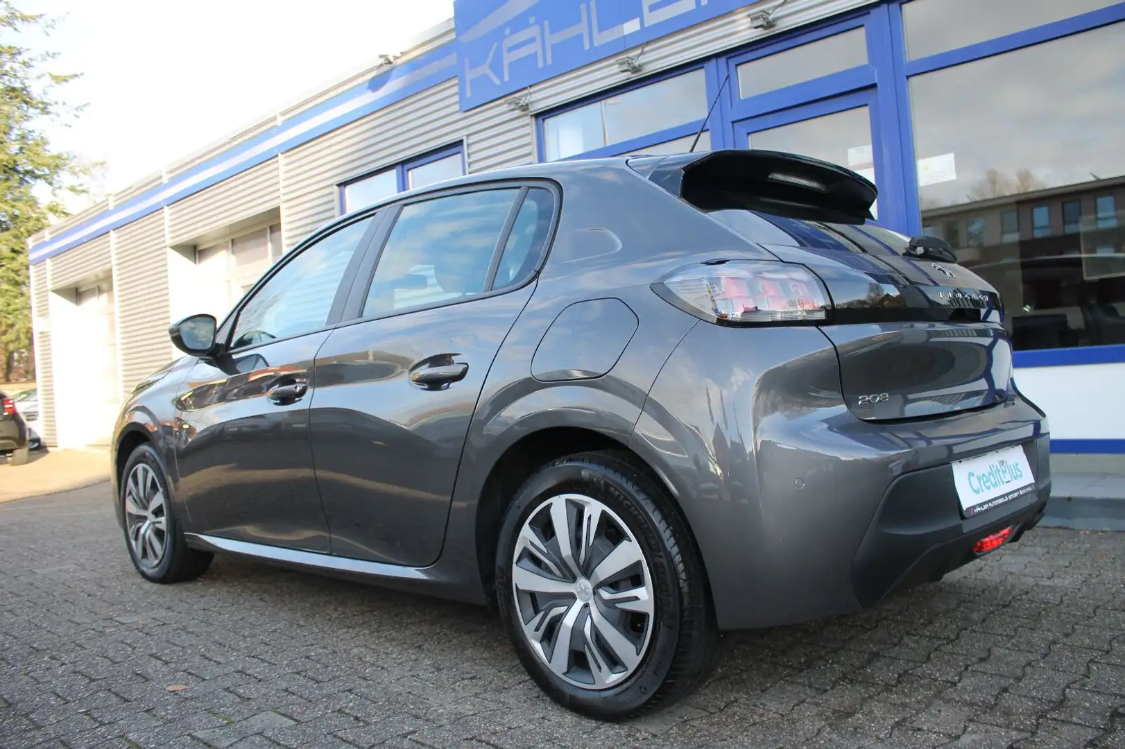 Peugeot 208 Active Plus SHZ/PDC Grau - 2