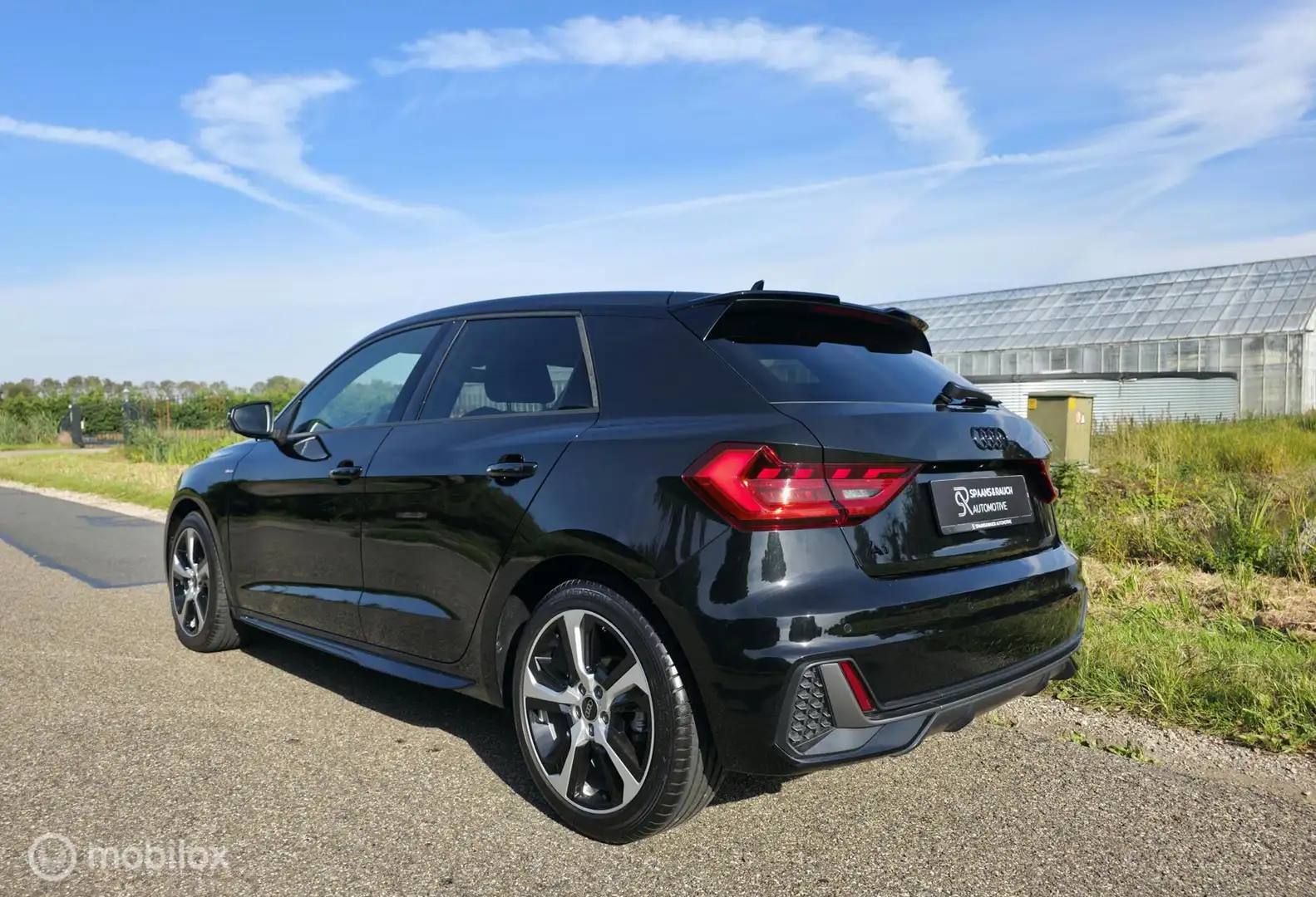 Audi A1 Sportback 30 TFSI 3x S-Line / Camera / Carplay Noir - 2