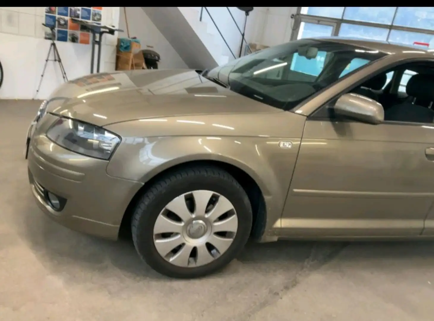 Audi A3 1.6 Attraction 2 Hand Klima Preis inkl Neu Tüv Beige - 2