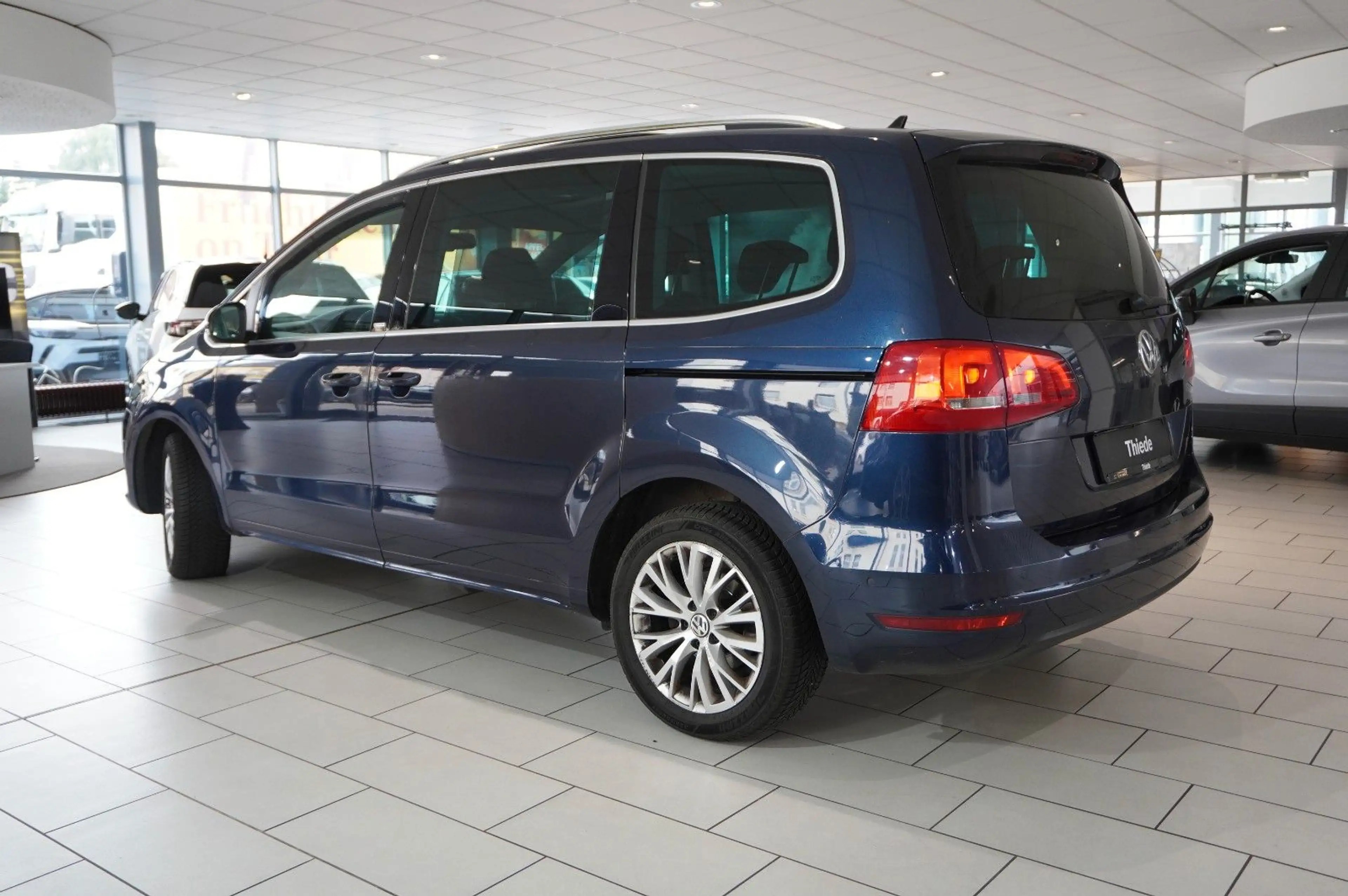 Volkswagen Sharan 1.4 TSI STYLE 7-SITZE NAVI/PANO./SPORT/SH — photo 14