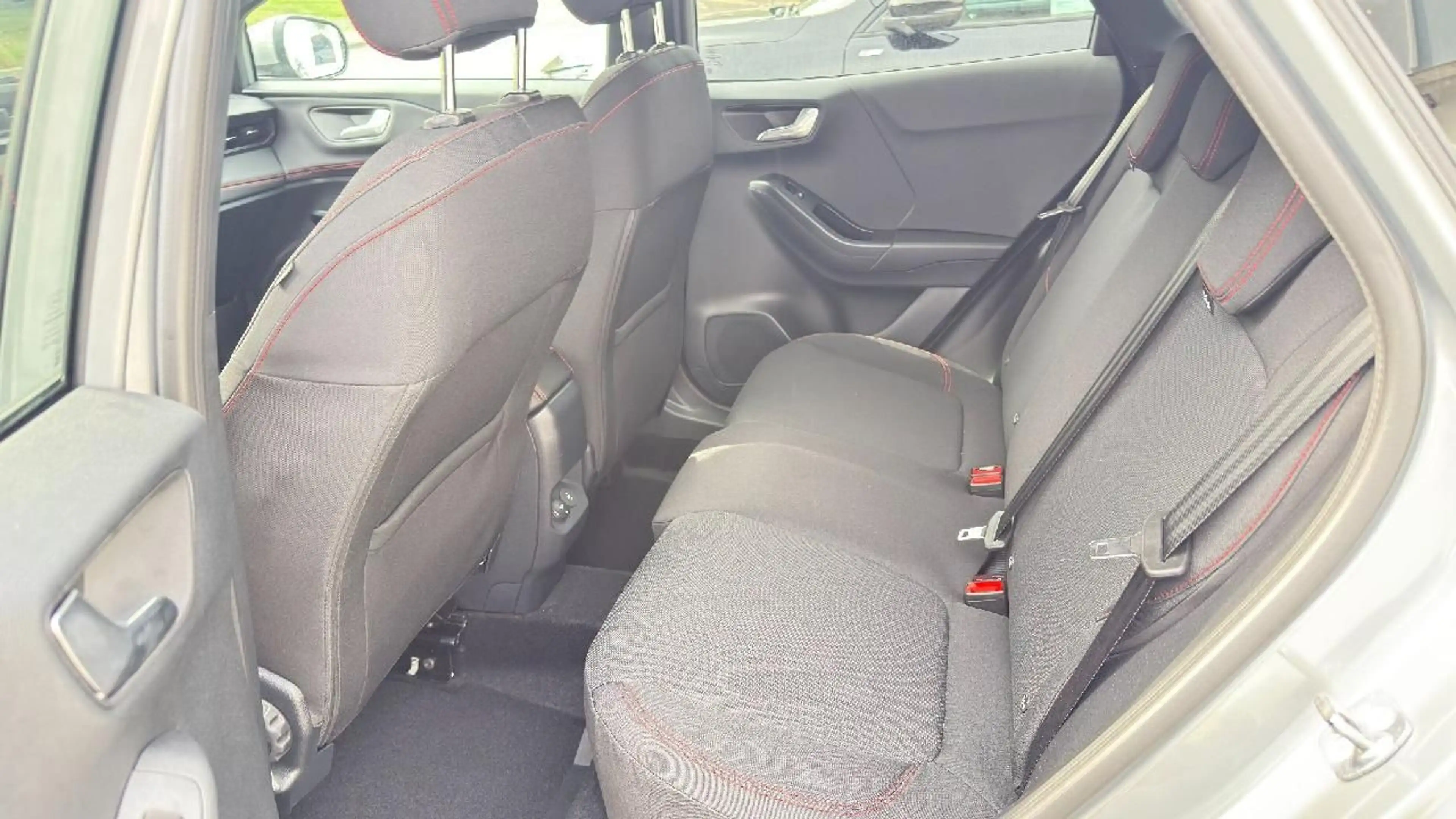 Ford Puma ST-Line PDC vorne und hinten — photo 10