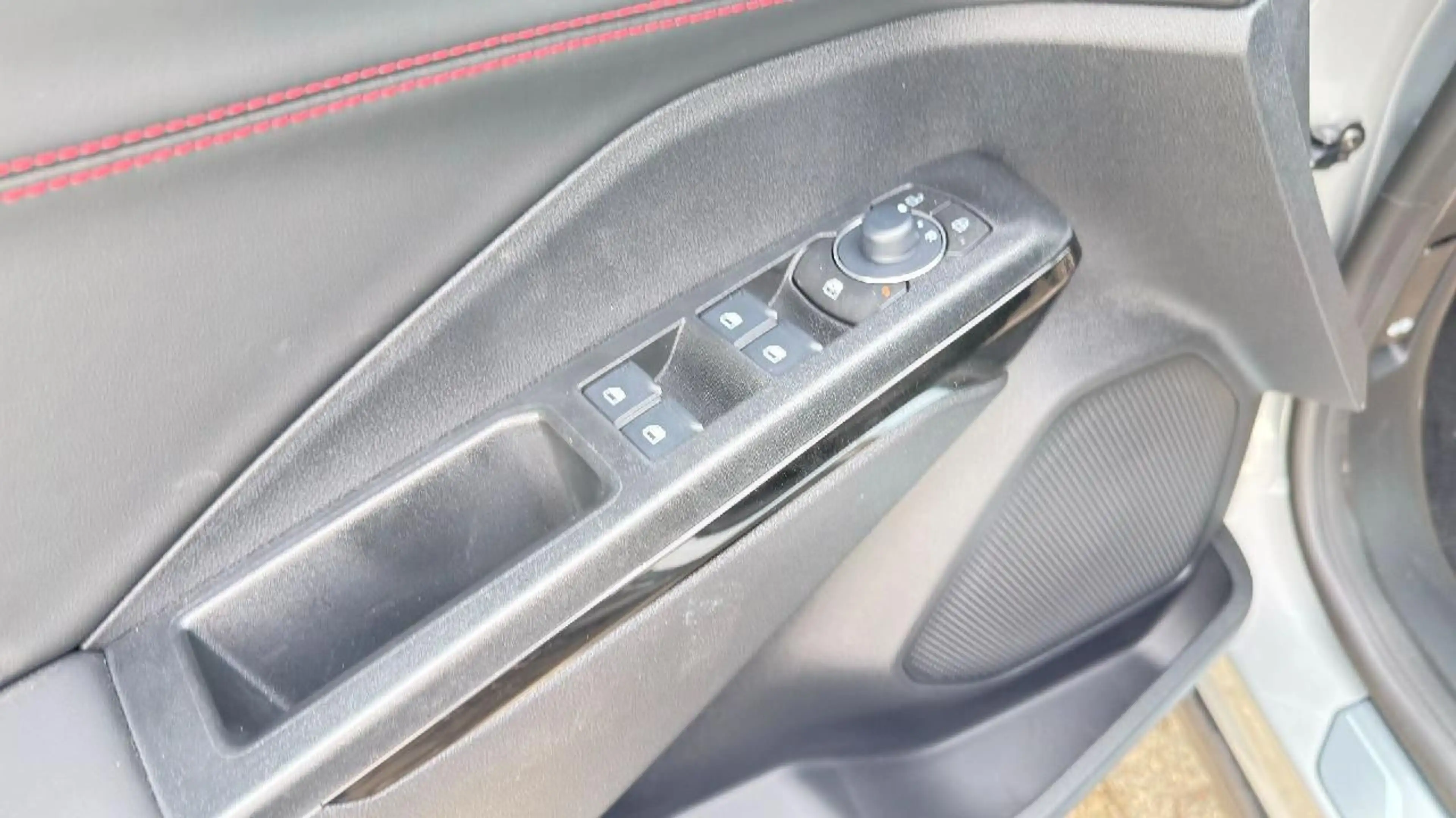Ford Puma ST-Line PDC vorne und hinten — photo 14