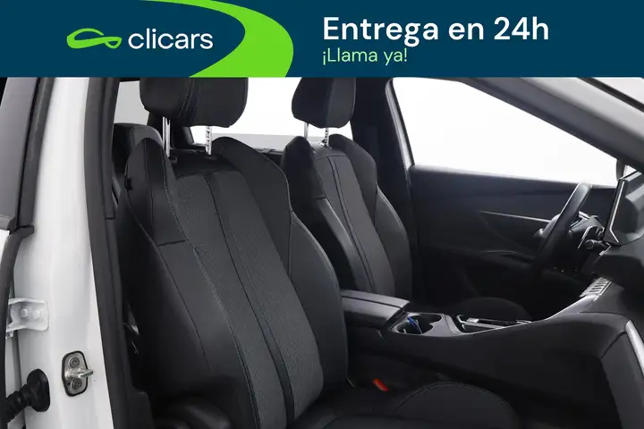 Peugeot 5008 2023, foto 16