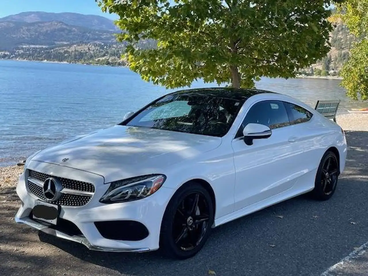 2017 Mercedes-Benz C-Class photo 2017 Mercedes-Benz C-Class