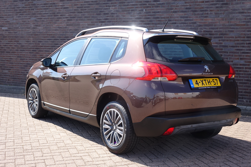 Peugeot 2008 1.2 PureTech Active, nieuwe distributieriem, keuri — photo 5