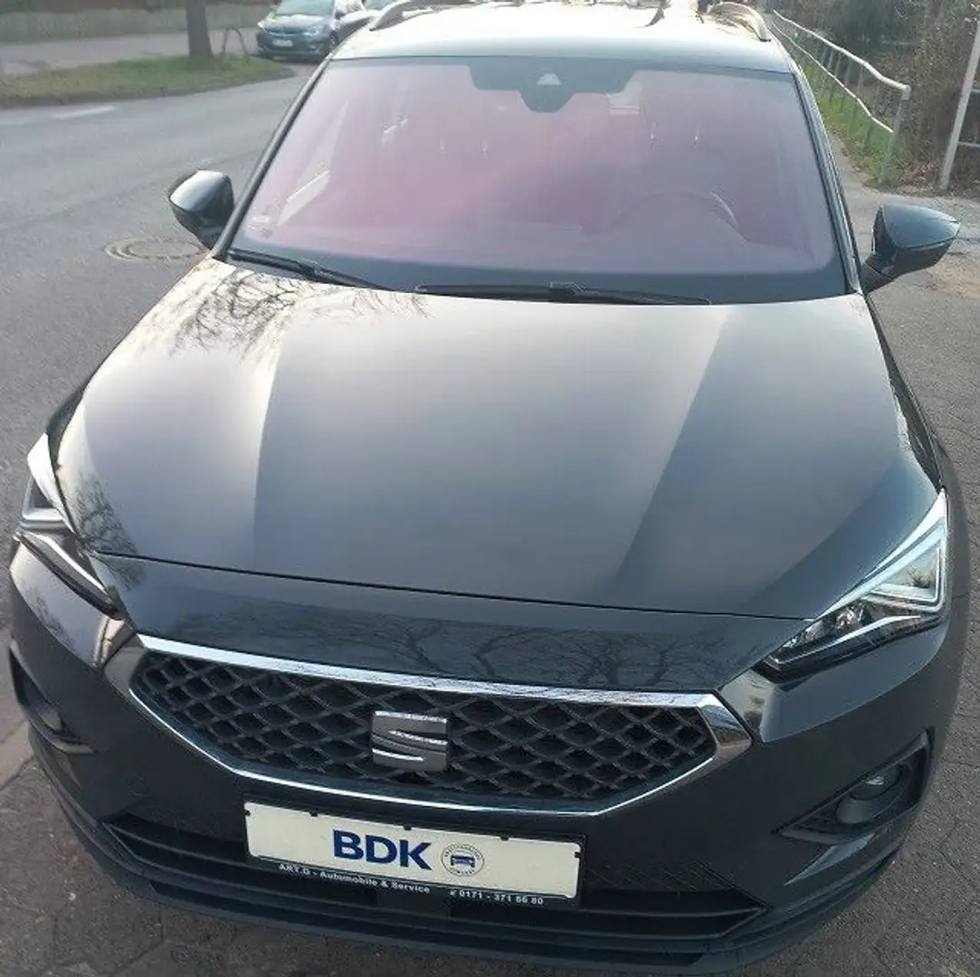 SEAT Tarraco 2,0TDi DSG Klima SHZ Navi PDC+Kamera LMF Gris - 2
