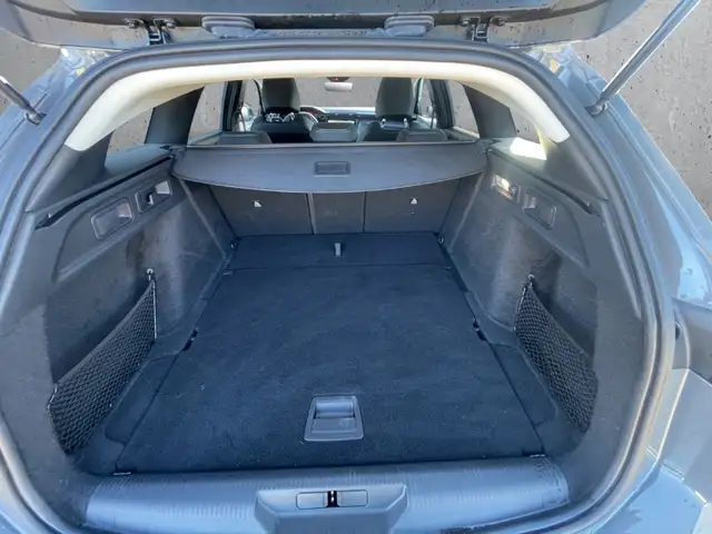 Peugeot 308 SW view 7