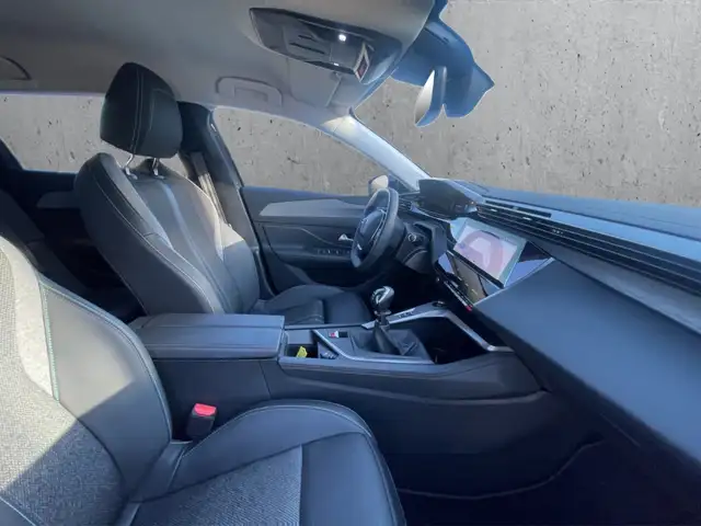 Peugeot 308 SW view 13