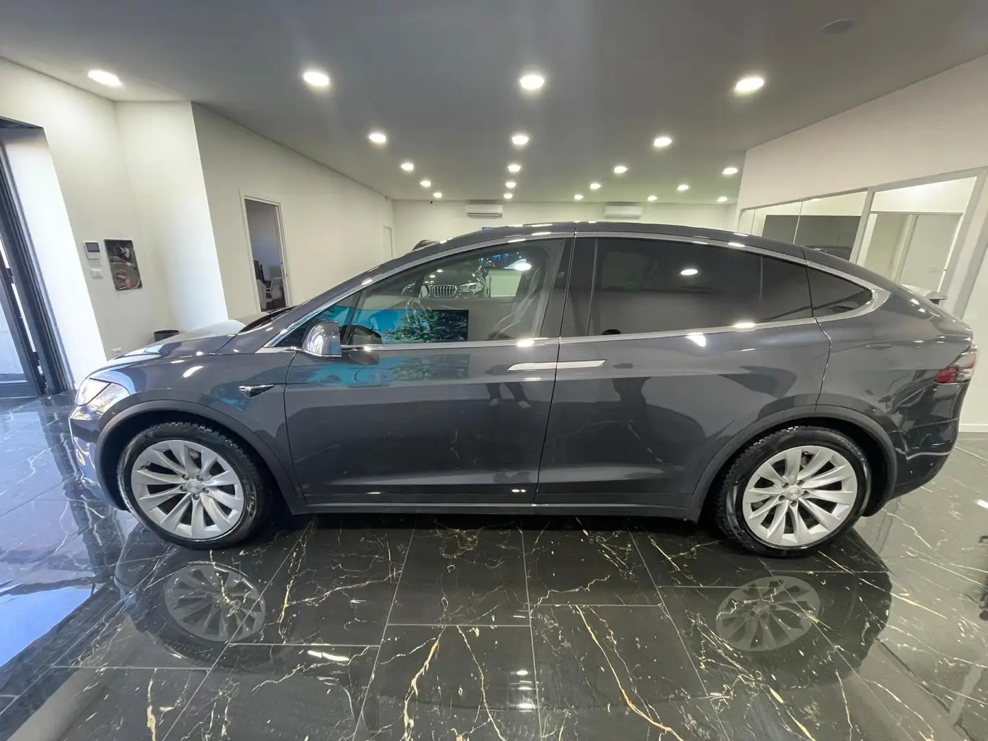 Tesla Model X Model X Long Range Dual Motor awd (177 Kw) Grigio - 2