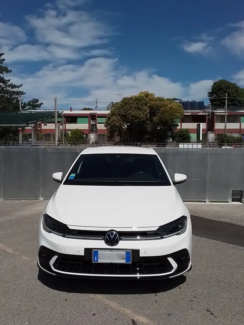 Volkswagen Polo Polo VI 2022 1.0 tsi R-Line 95cv Bianco - 2