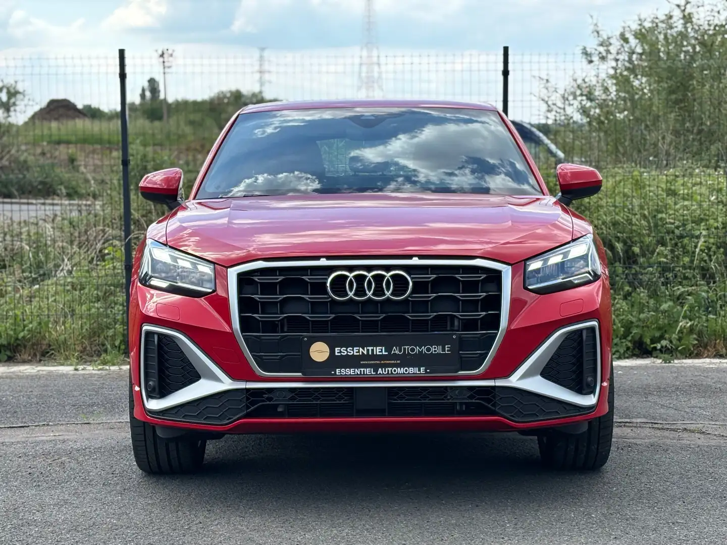 Audi Q2 30 TDi S-Tronic / 2x S-Line - LED - JA19 - GPS Rouge - 2