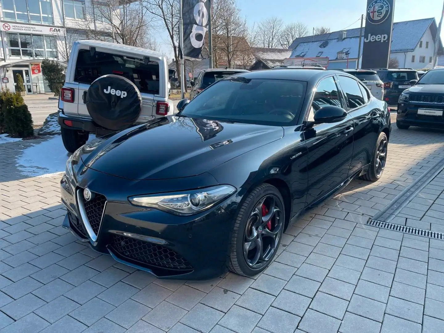Alfa Romeo Giulia Veloce 2.0 Turbo 16V AT8 Q4  19' Zoll Noir - 1