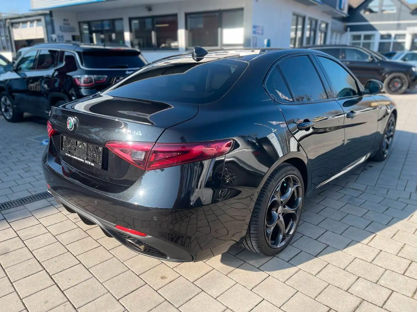 Alfa Romeo Giulia Veloce 2.0 Turbo 16V AT8 Q4  19' Zoll Noir - 2