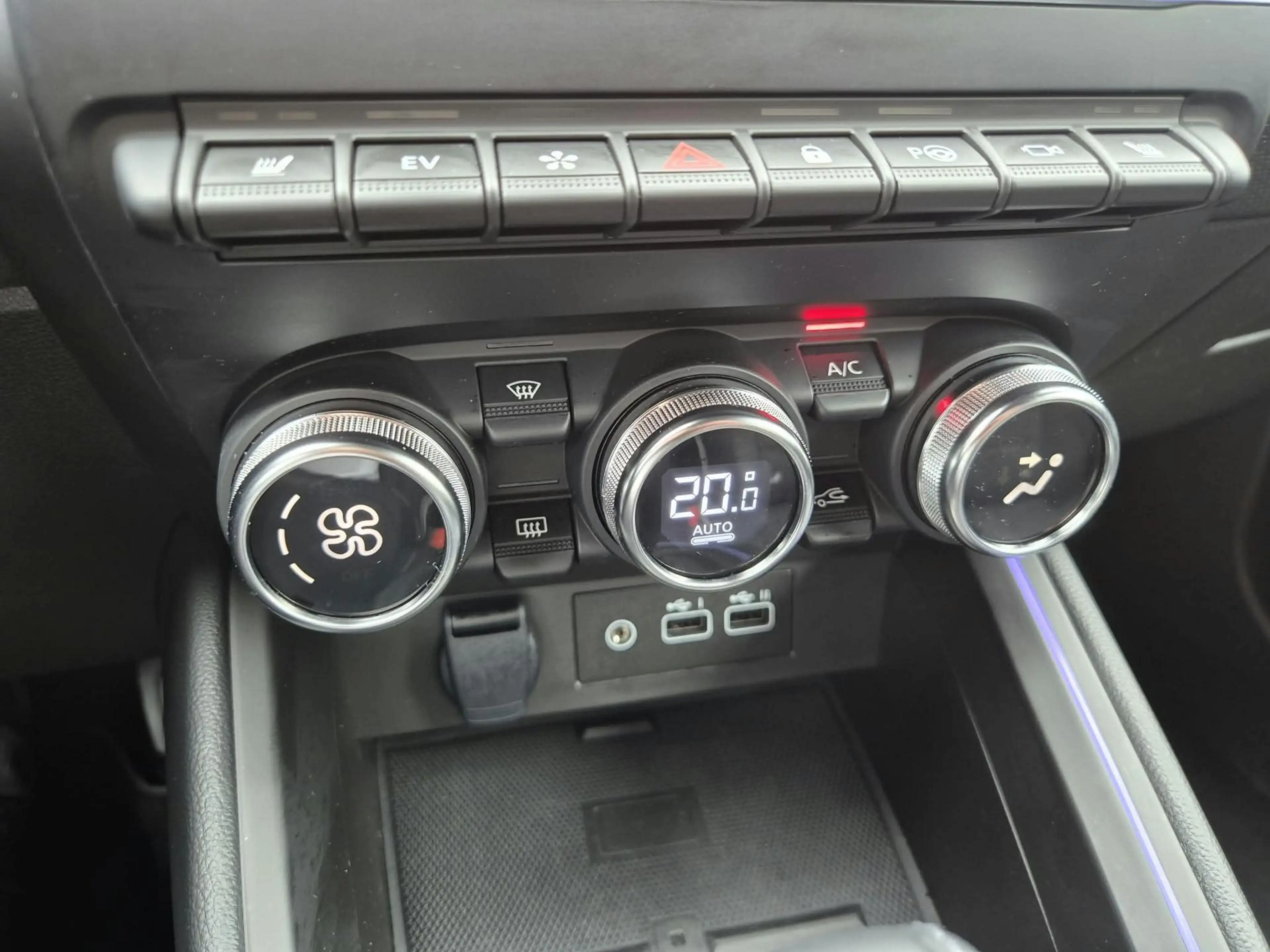 Mitsubishi Colt 1.6 HEV Instyle | Achteruitrijcamera | Autonomous — photo 10