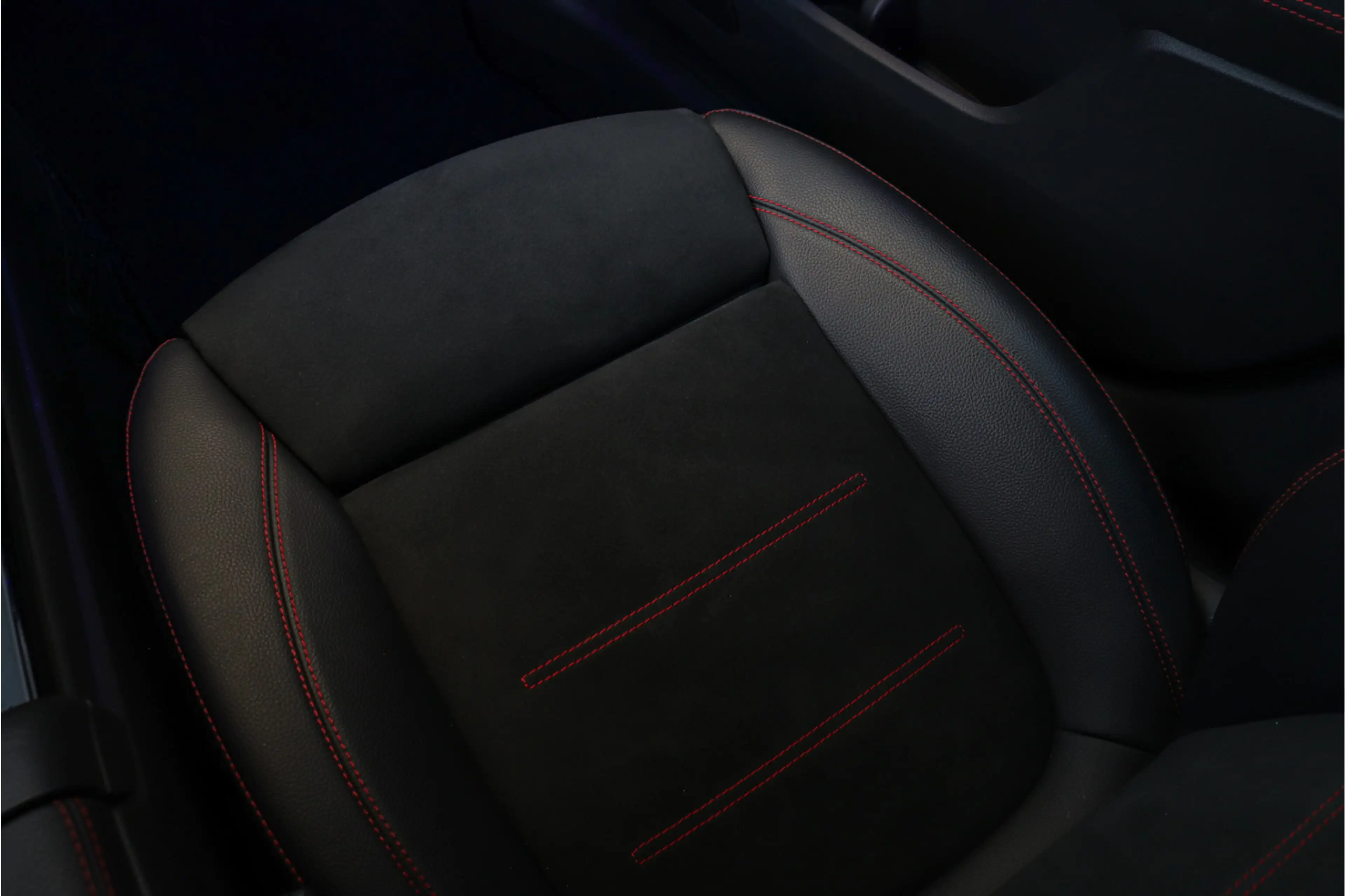 Mercedes-Benz A 180 Business Solution AMG Navi Carplay LED adaptief Ca — photo 22