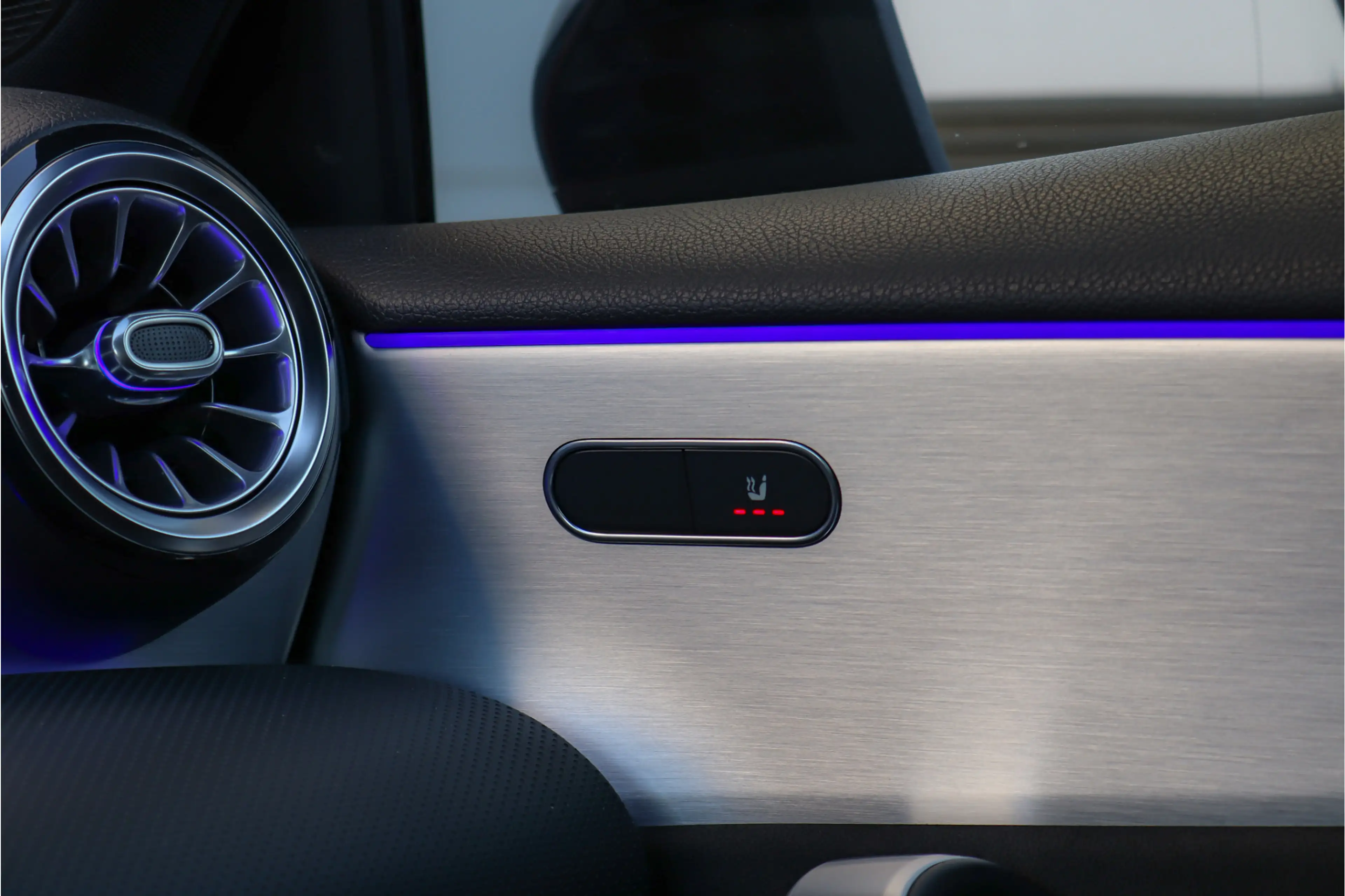 Mercedes-Benz A 180 Business Solution AMG Navi Carplay LED adaptief Ca — photo 21