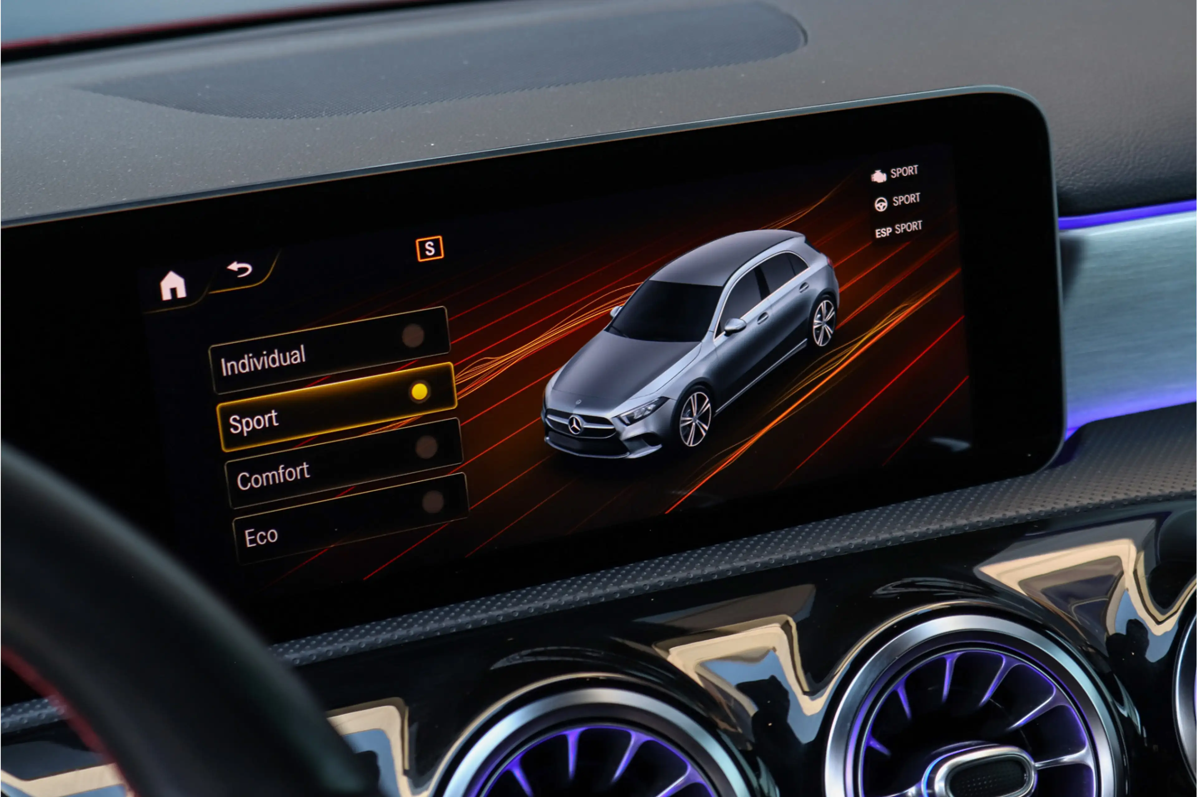 Mercedes-Benz A 180 Business Solution AMG Navi Carplay LED adaptief Ca — photo 16
