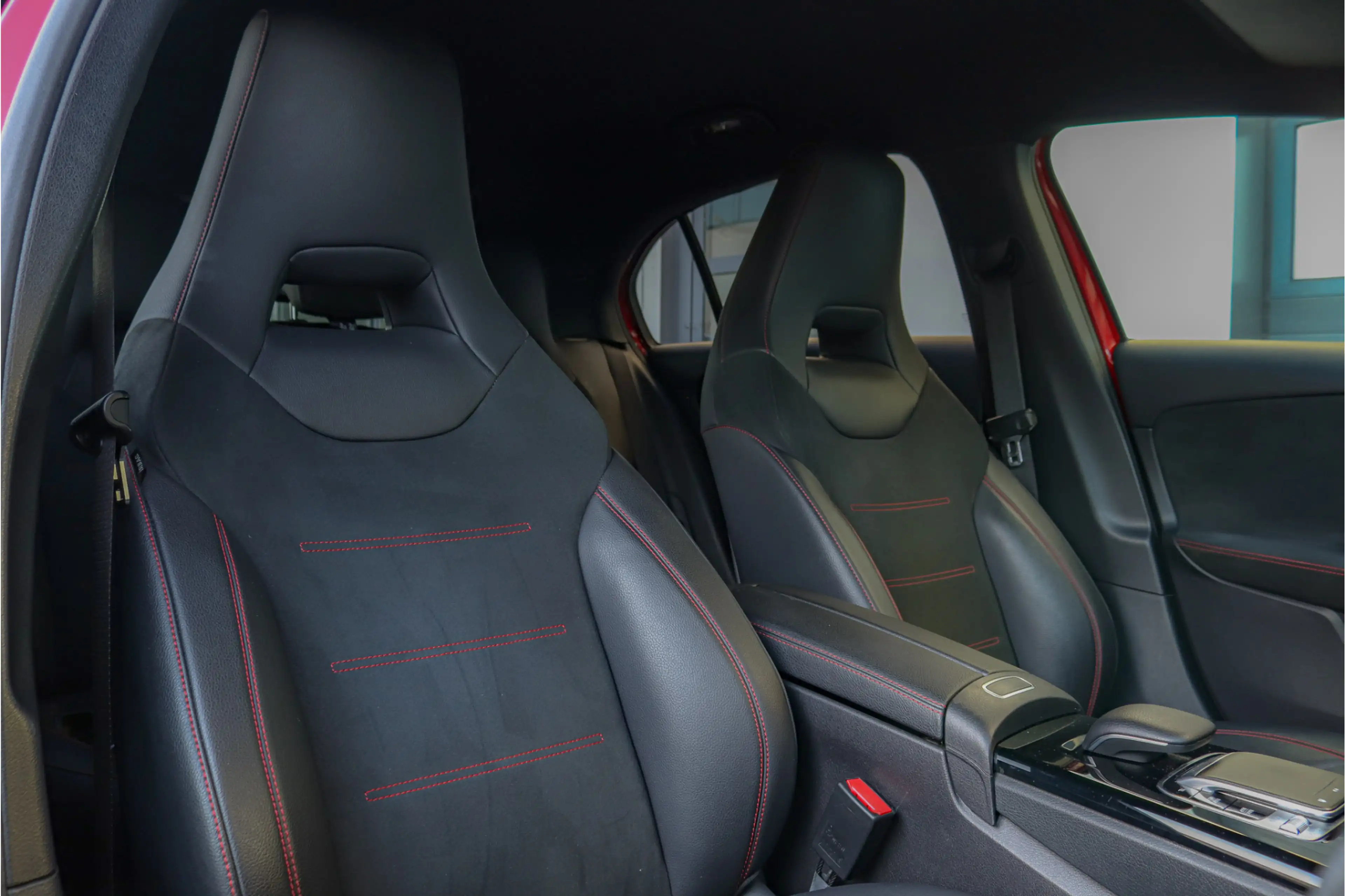 Mercedes-Benz A 180 Business Solution AMG Navi Carplay LED adaptief Ca — photo 23