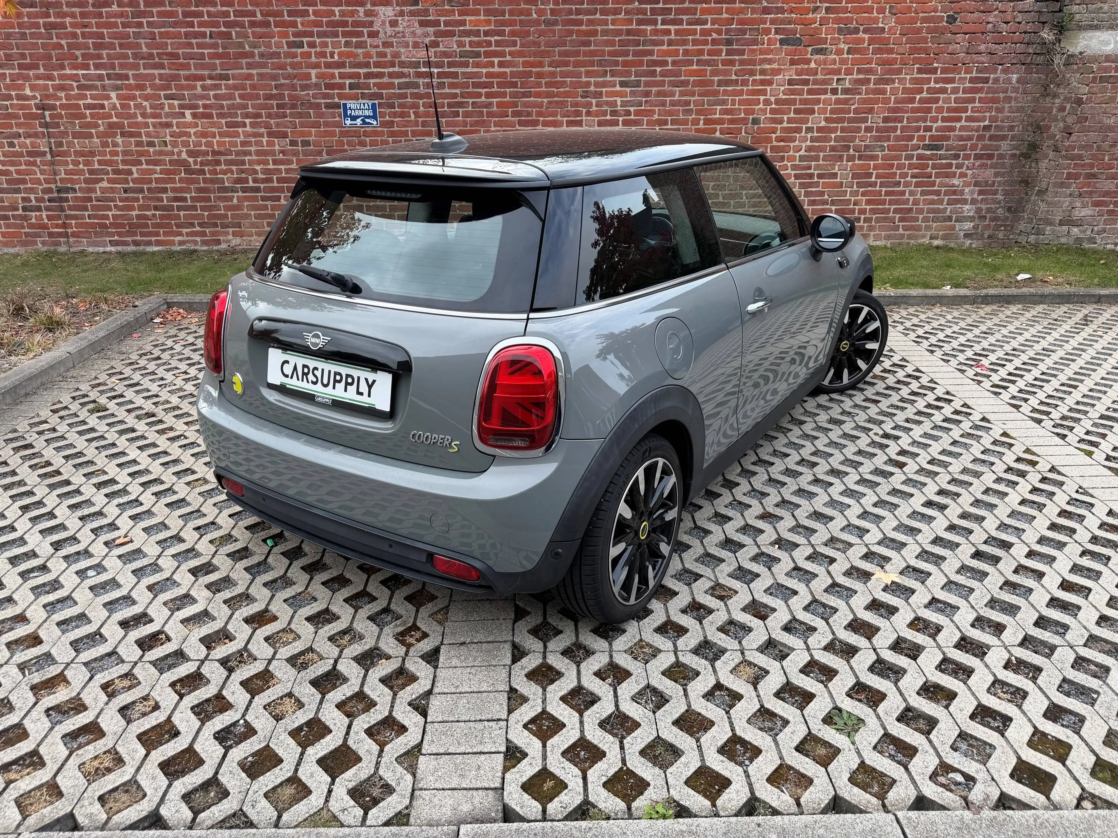 MINI Cooper SE e-Mini 28.9 kWh Cooper SE  Full electric - Black Pack - Apple Carplay - SOH 95,1% - DAB — photo 2
