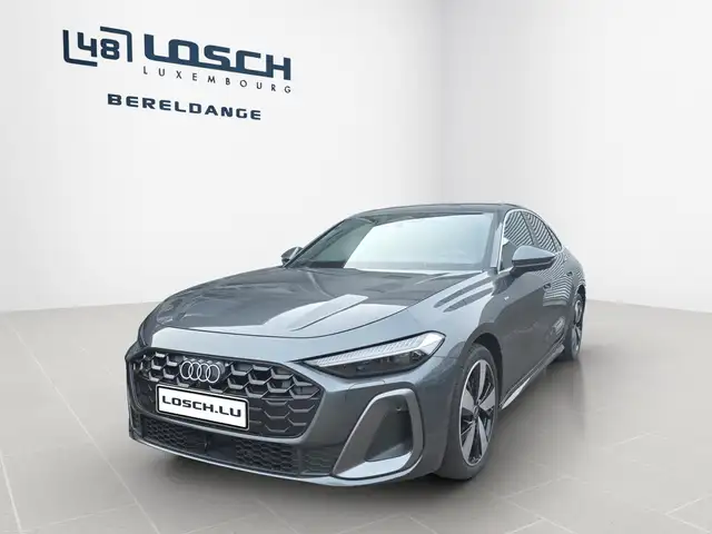 Audi A5 view 3