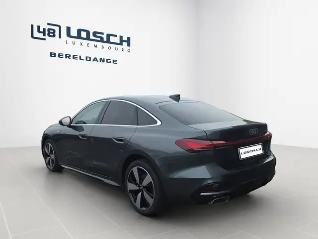 Audi A5 view 5