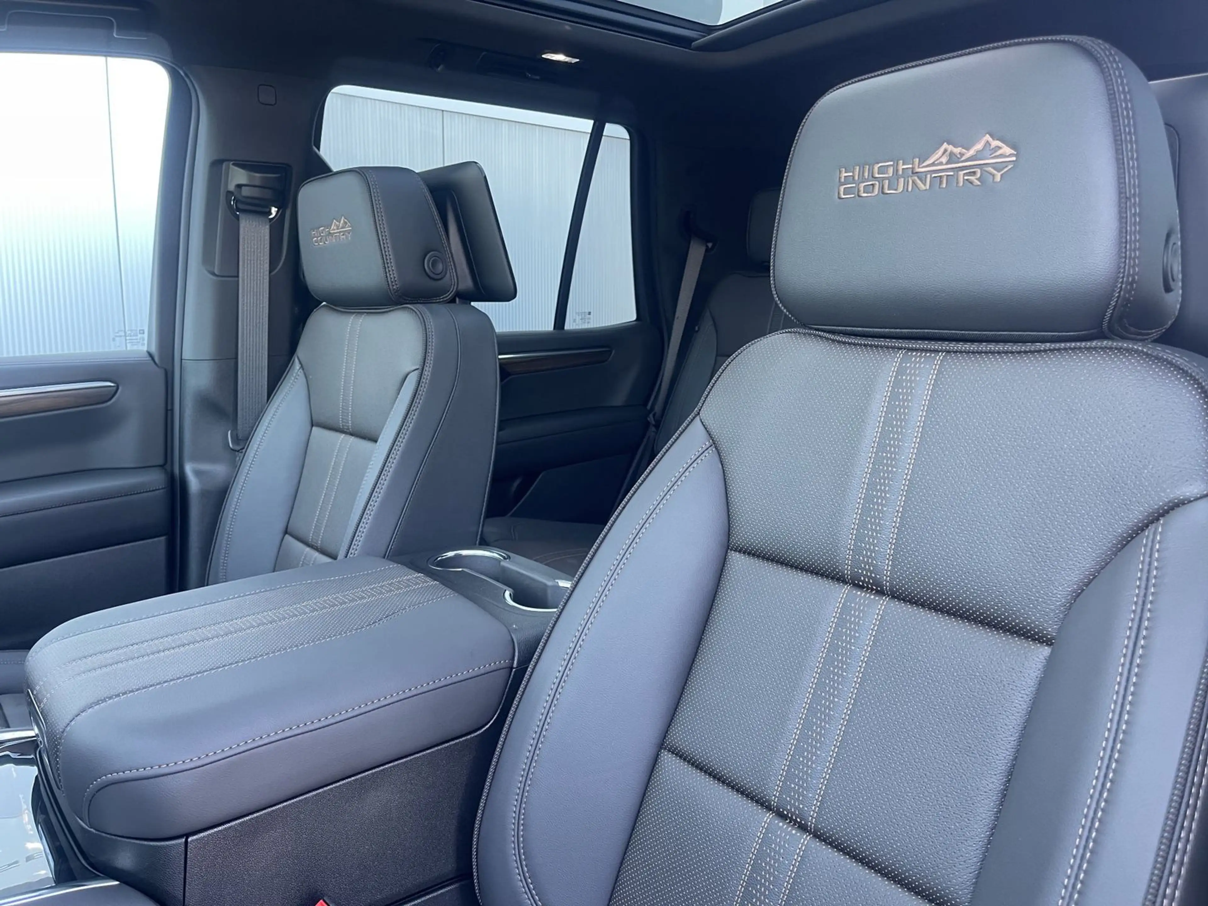 Chevrolet Tahoe High Country 6,2 V8 Entertaiment*24"Räder — photo 11