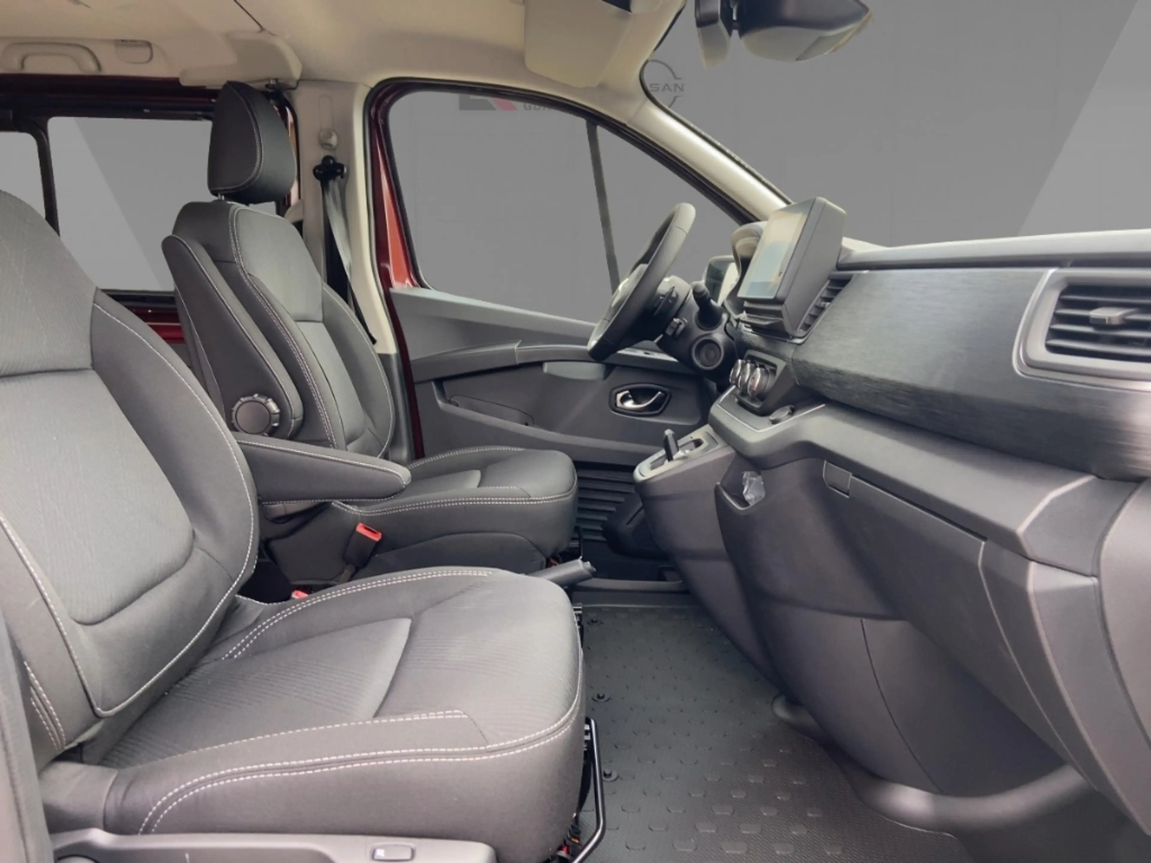 Nissan Primastar Kombi8 TEKNA 9G-Autom.170PS Winter/Design/HK/L1H1 — photo 10