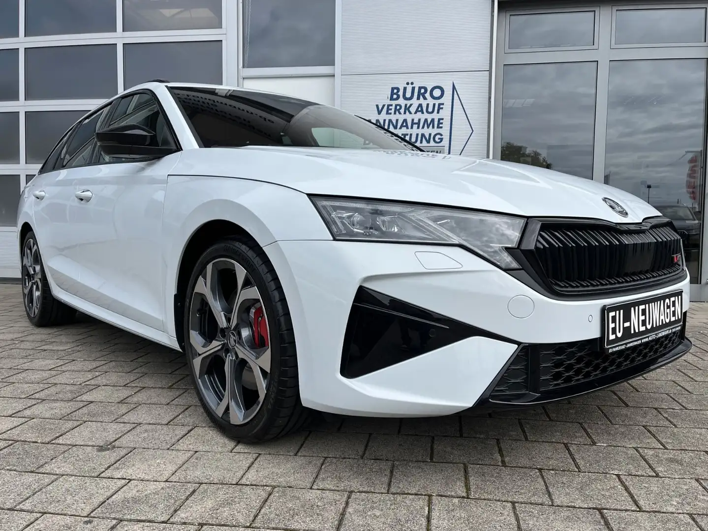 Skoda Octavia Combi 2.0 TSI DSG RS AHK KAM 5J GAR Weiß - 2