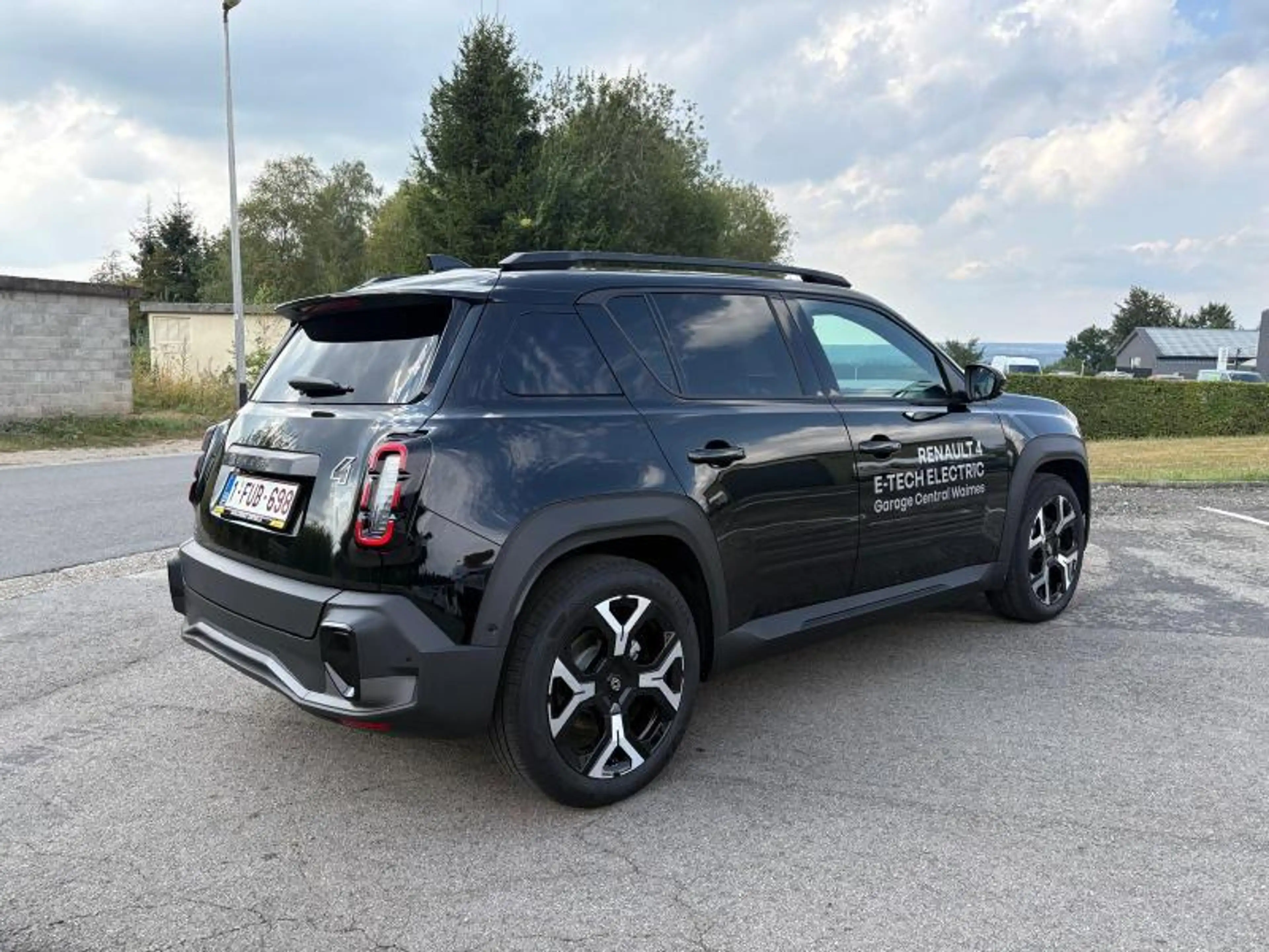 Renault R 4 E-Tech electric Techno / Disponible à partir du 0 — photo 3