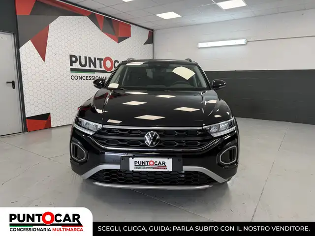Volkswagen T-Roc view 2