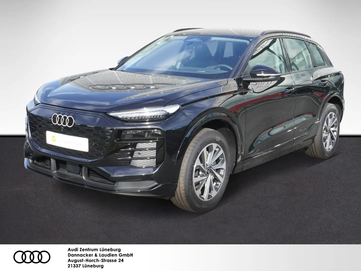 Audi e-tron Q6 SUV e-tron quattro 285 kW Navi Černá - 1