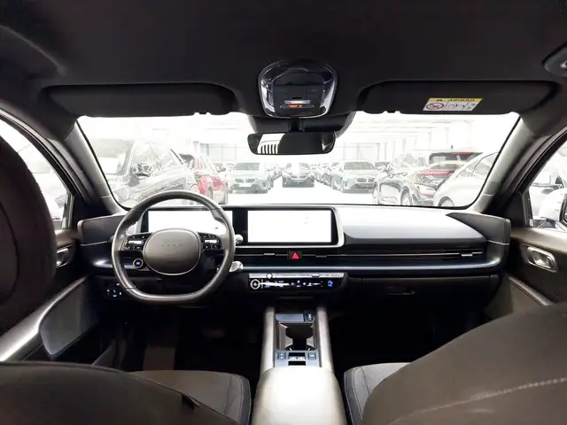 Hyundai IONIQ 6 view 9