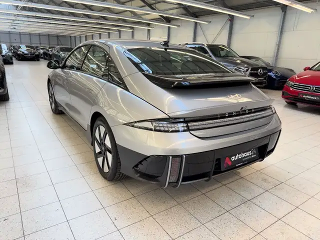 Hyundai IONIQ 6 view 4