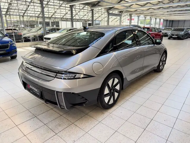 Hyundai IONIQ 6 view 5