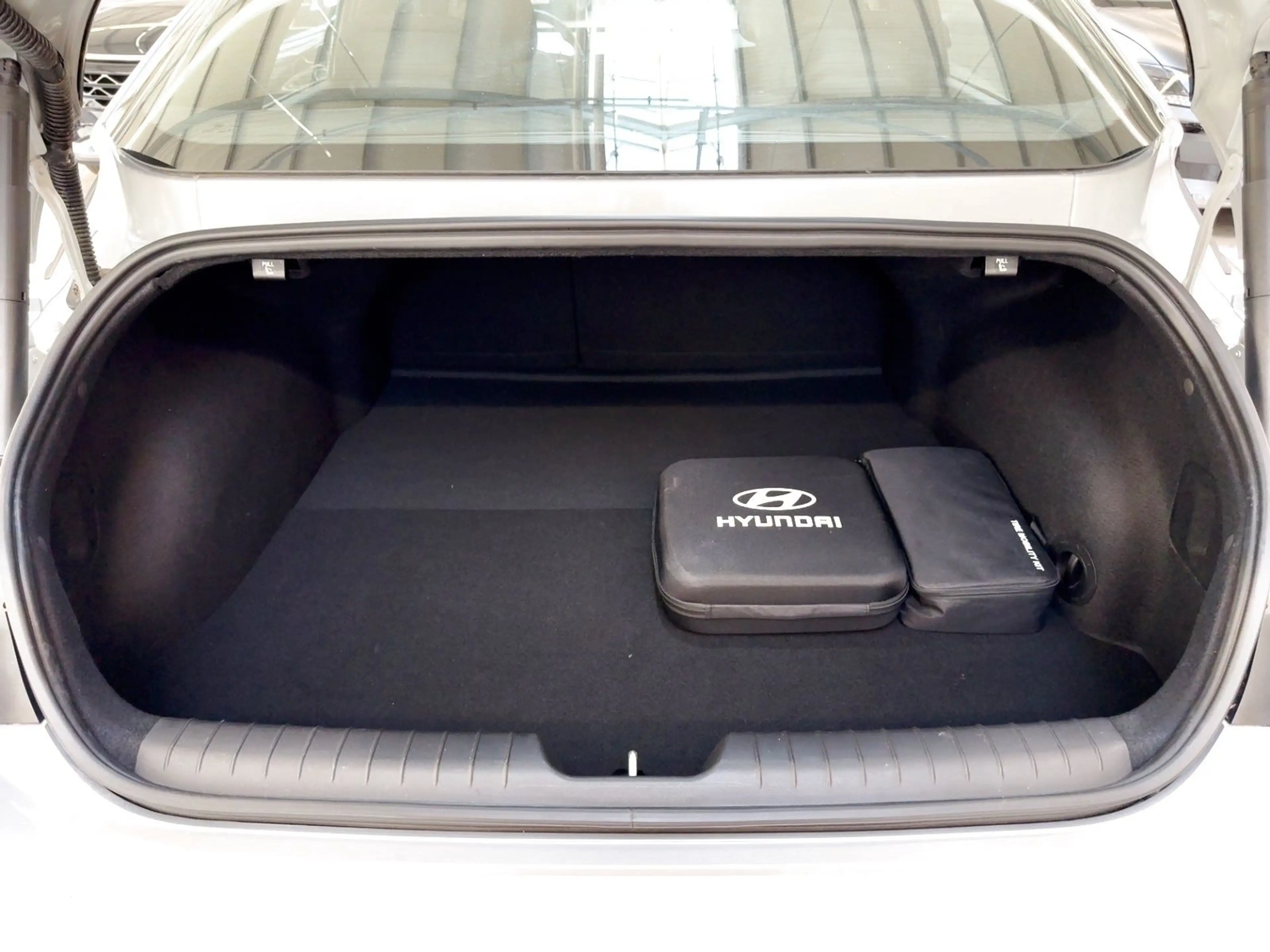 Hyundai IONIQ 6 Dynamiq 53 kWh ACC|Kamera|Navi — photo 6
