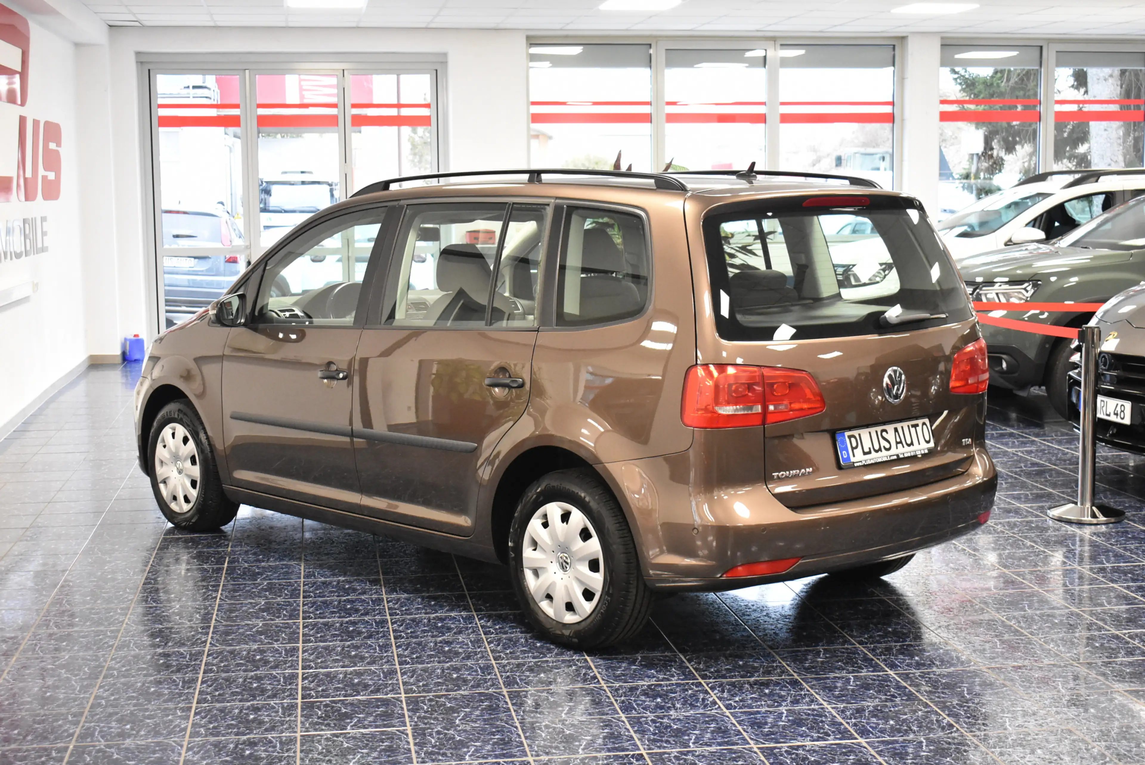 Volkswagen Touran 1.6 TDI Xenon Klima PDC Tempomat Tüv-neu — photo 2