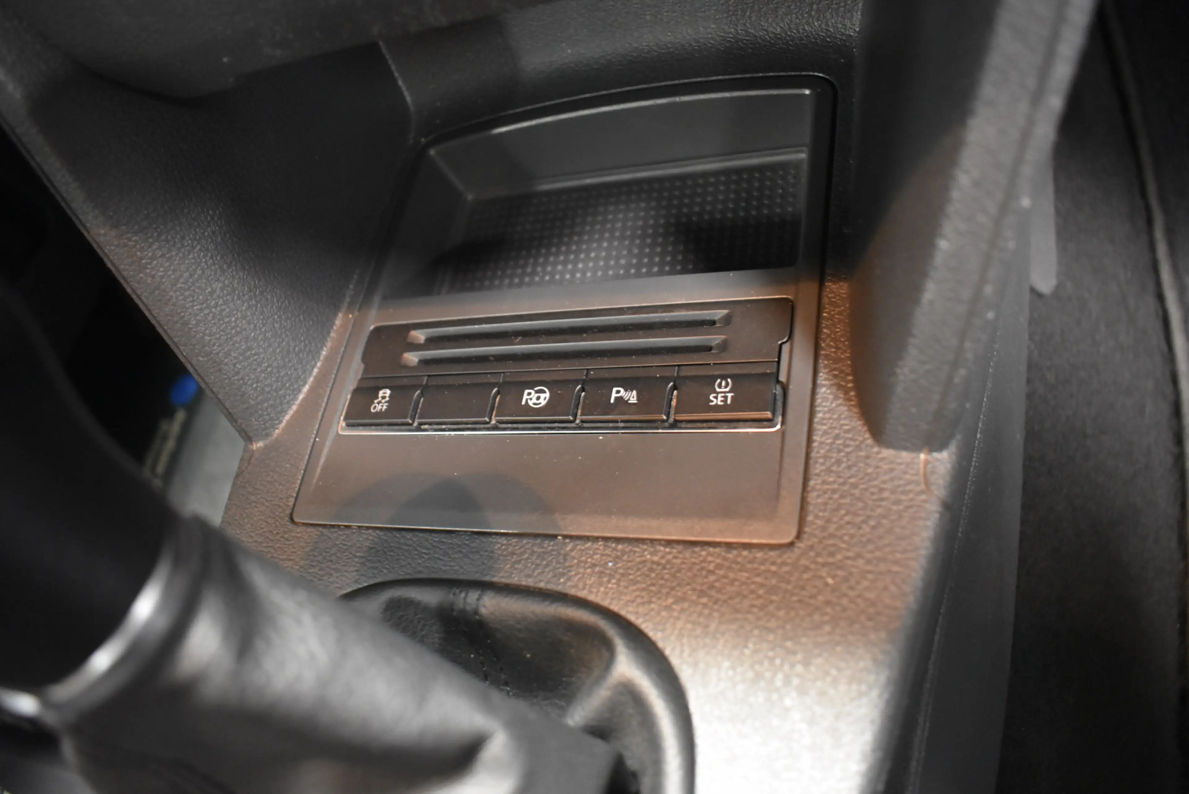 Volkswagen Touran 1.6 TDI Xenon Klima PDC Tempomat Tüv-neu — photo 9