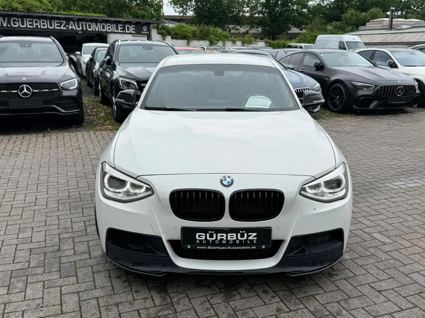 BMW 135 135i xDrive*Perform*Aut*Leder*Shzg*Sportauspuff Weiß - 2