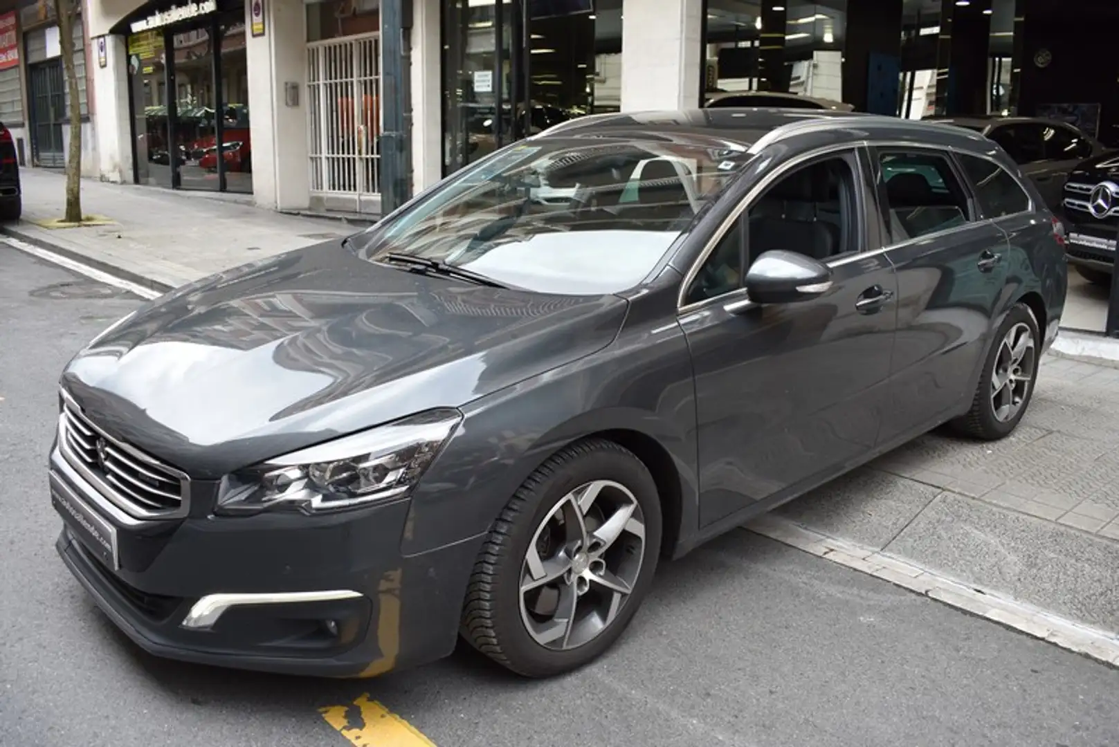 Peugeot 508 SW 2.0BlueHDI Allure EAT6 180 Gris - 1