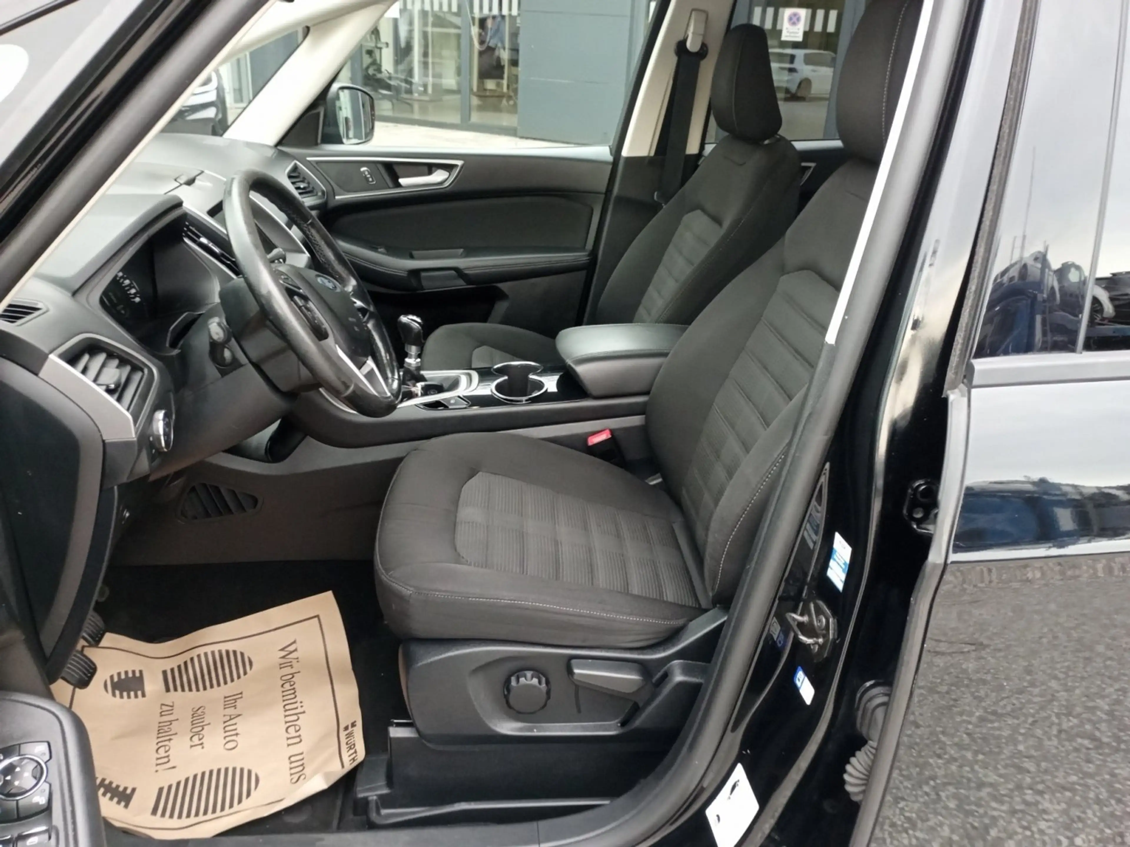 Ford Galaxy 2,0 EcoBlue SCR Business — photo 6