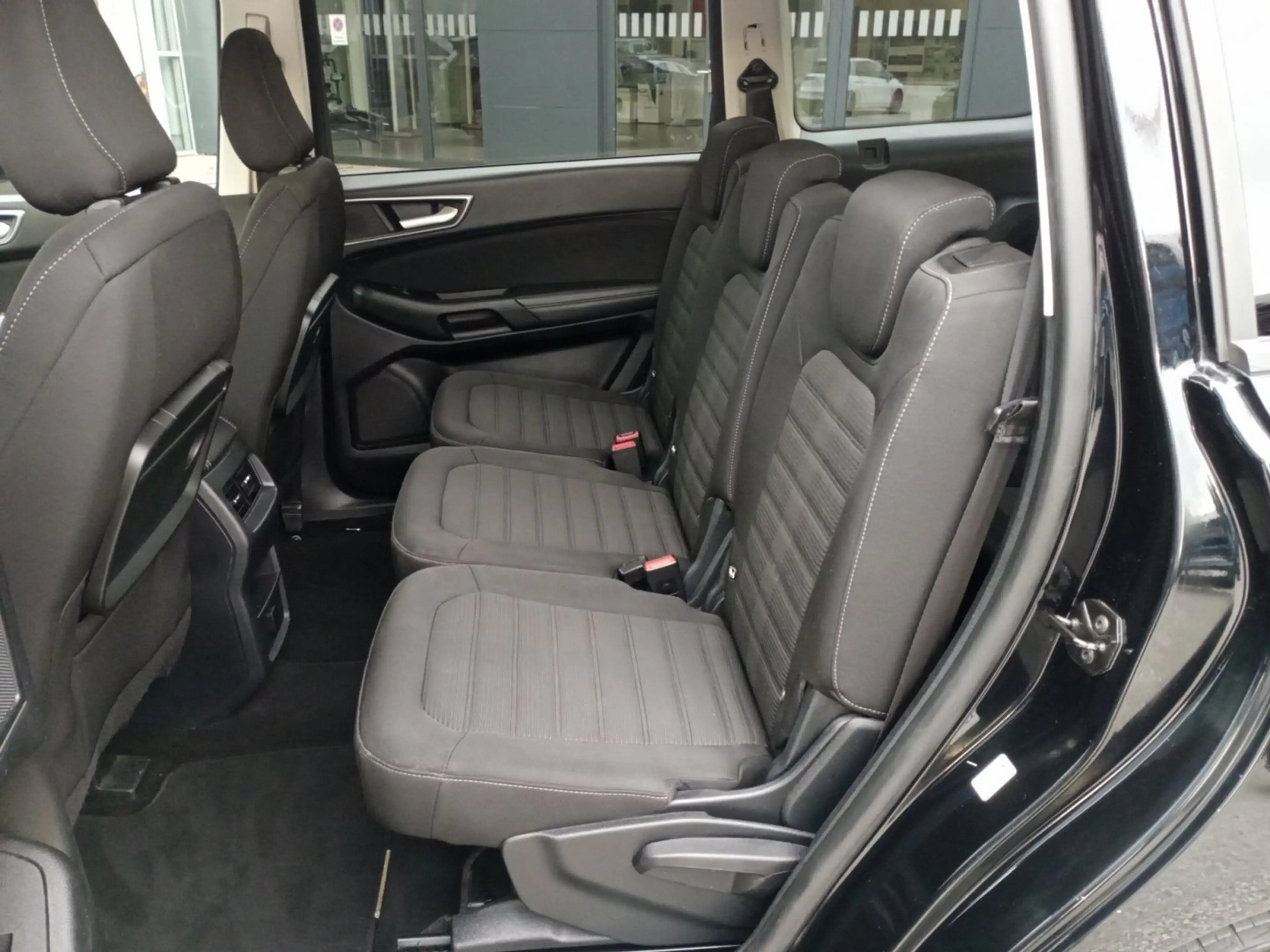 Ford Galaxy 2,0 EcoBlue SCR Business — photo 13