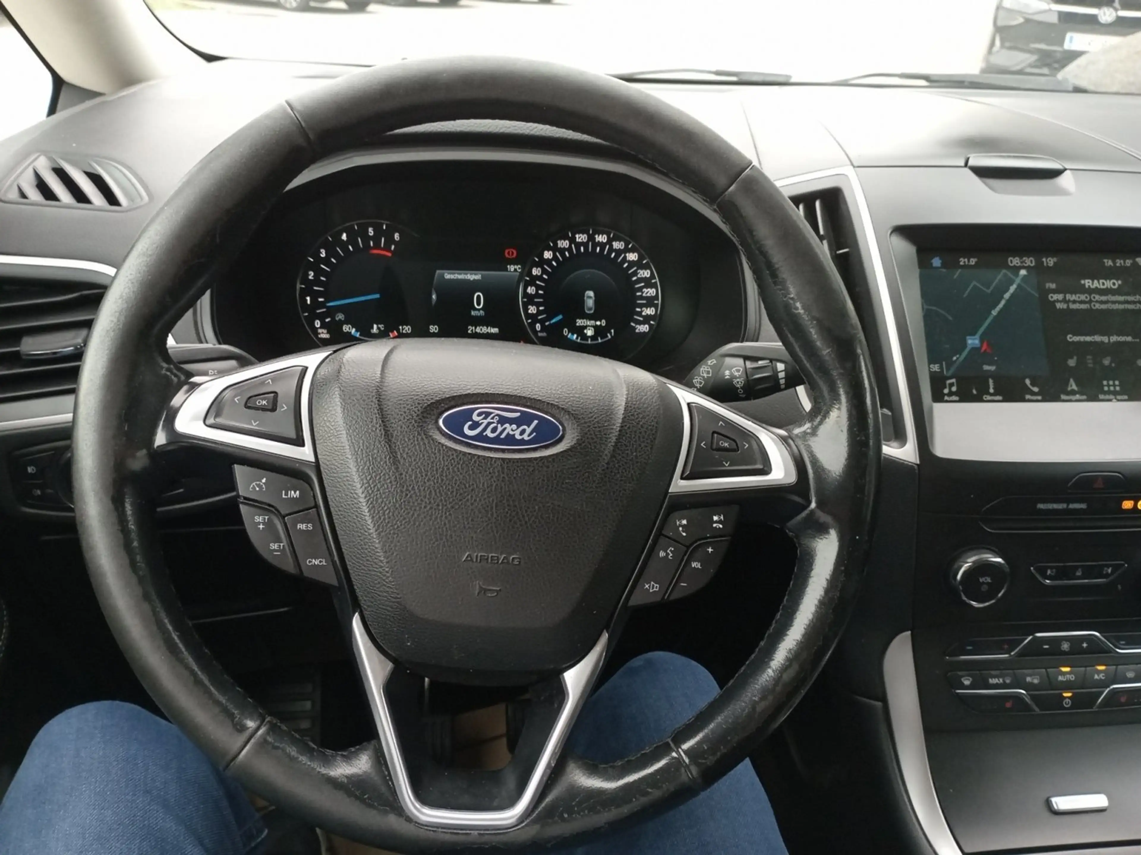 Ford Galaxy 2,0 EcoBlue SCR Business — photo 8