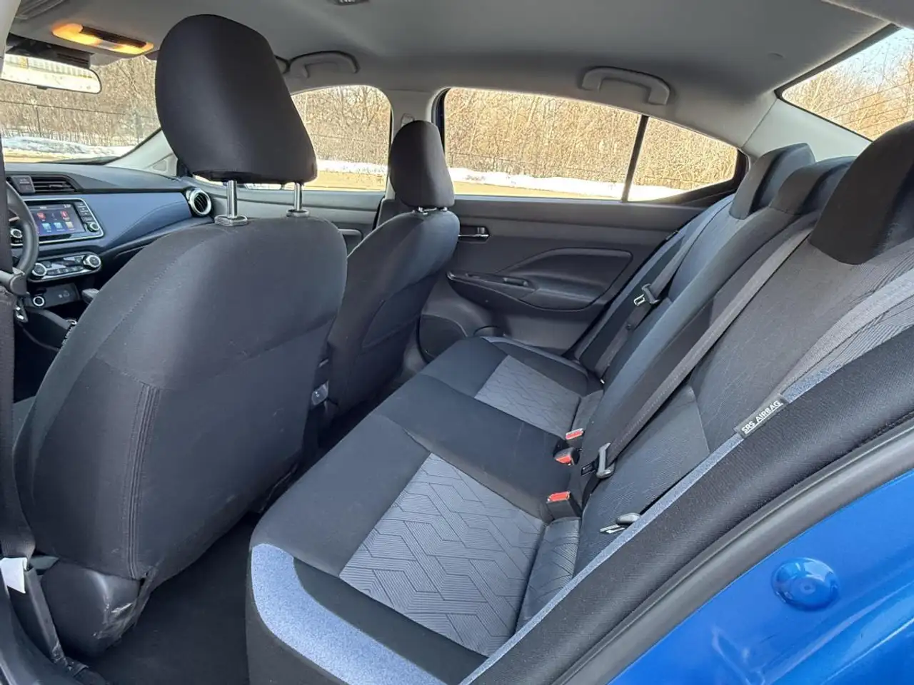 Nissan Versa снимка Nissan Versa