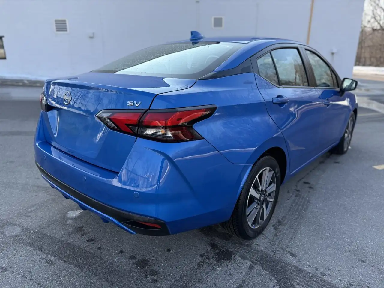 Nissan Versa снимка Nissan Versa